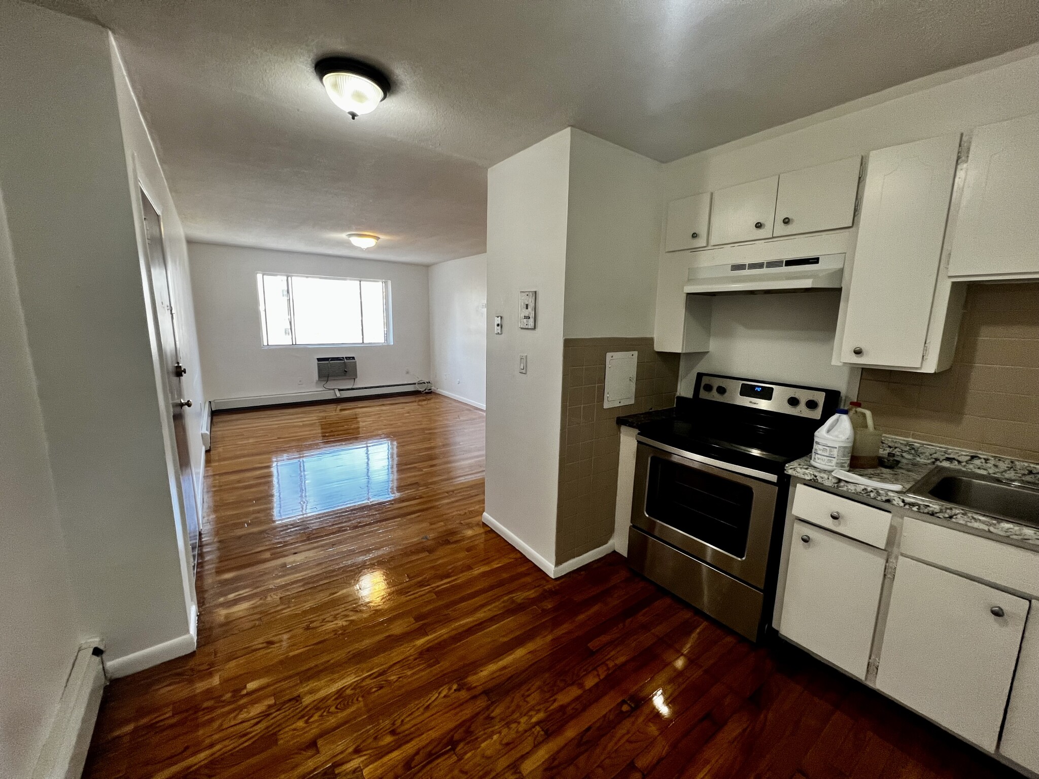 155 Williams St, Jamaica Plain