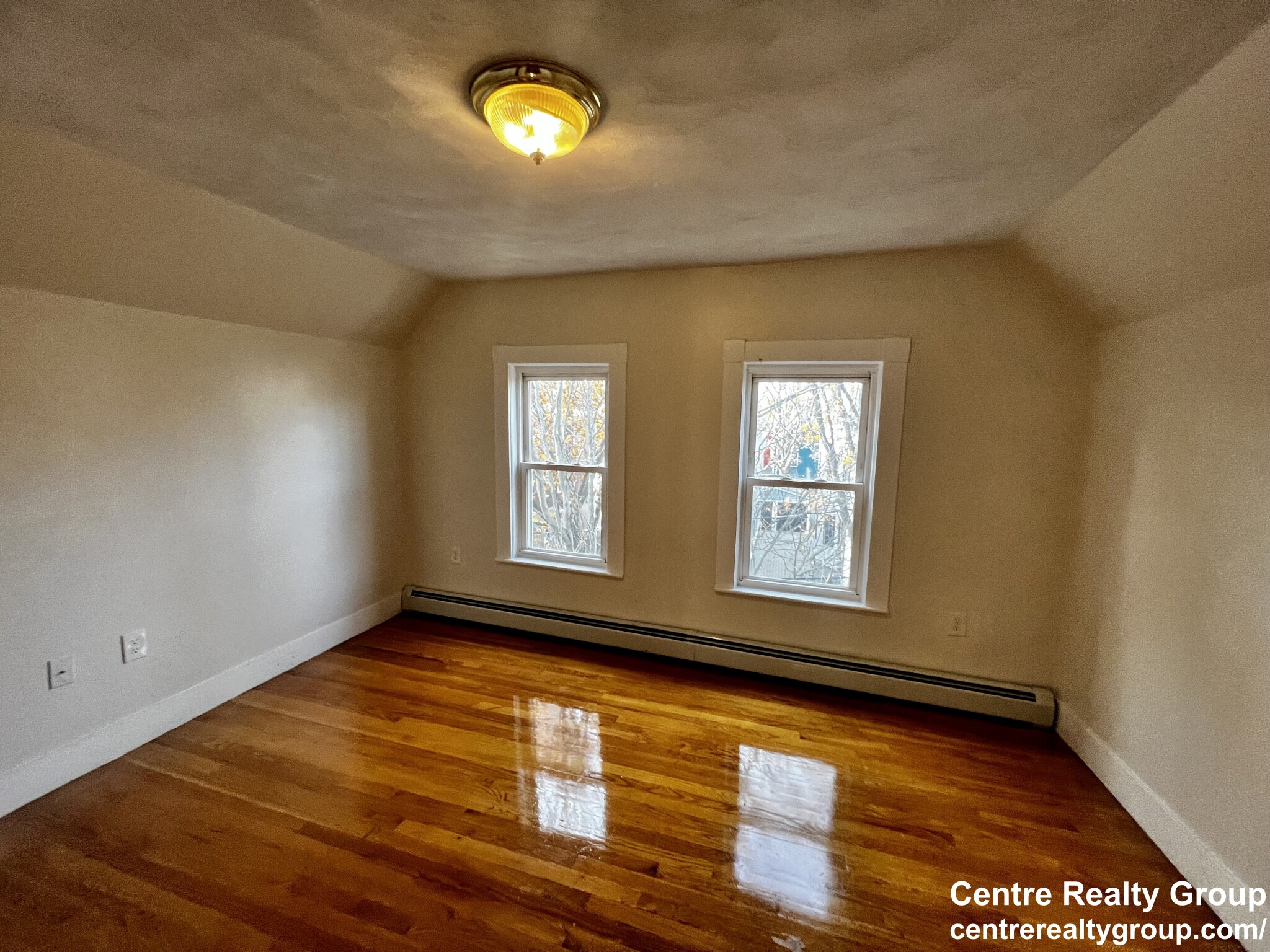 19 Banks St, Davis Square