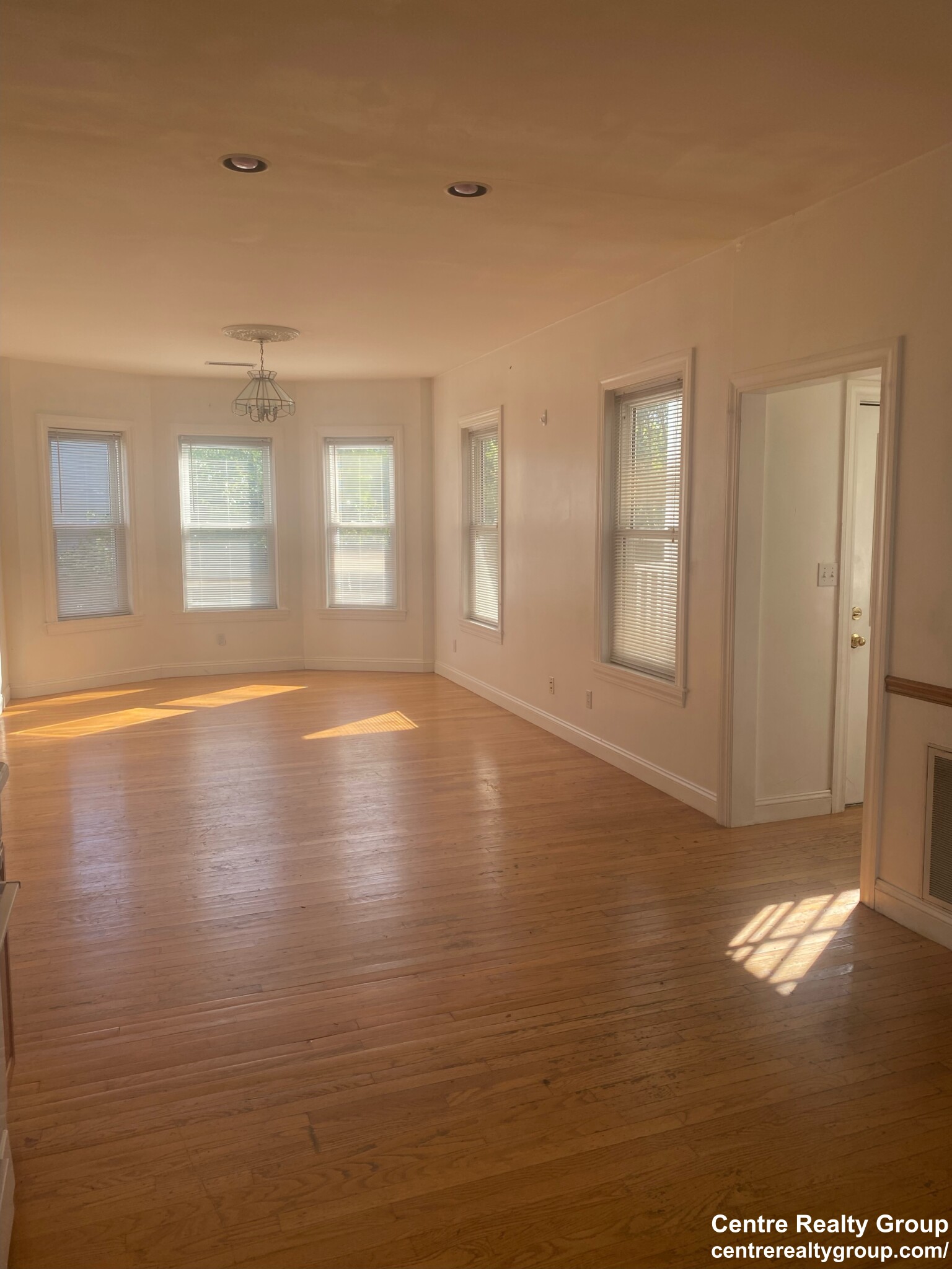 44 Champney, Brighton