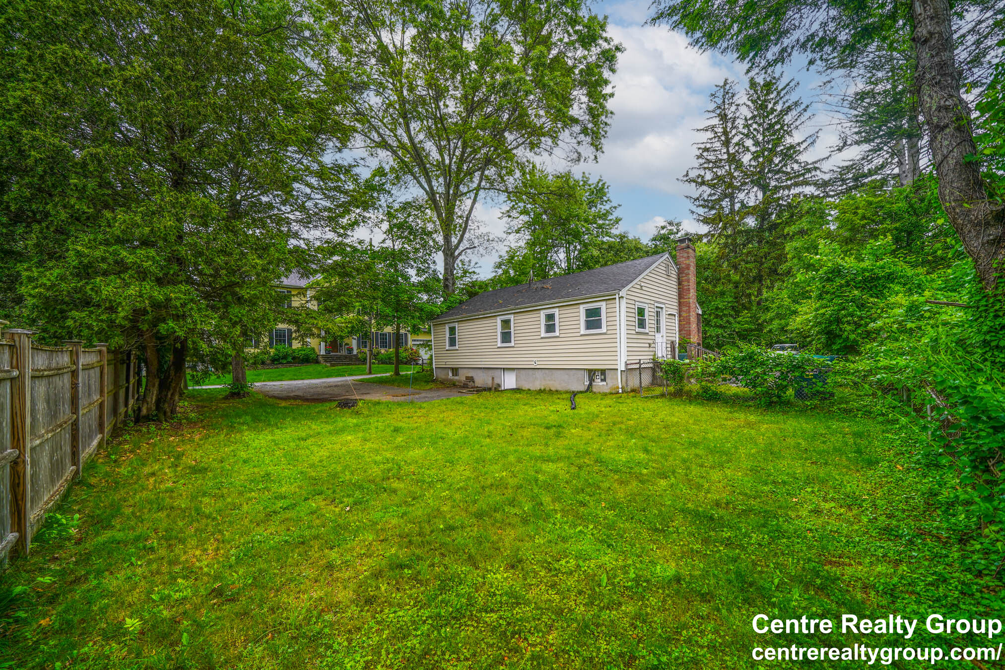 2 bed, 1 bath apartment for rent at 409 Dedham Ave Unit 4, Needham — photo 12 of 25
