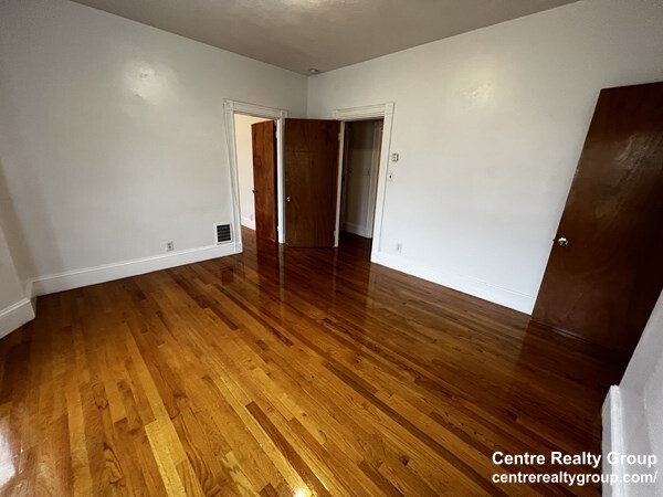 22 Bynner St, Jamaica Plain