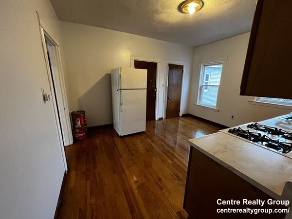 22 Bynner St, Jamaica Plain