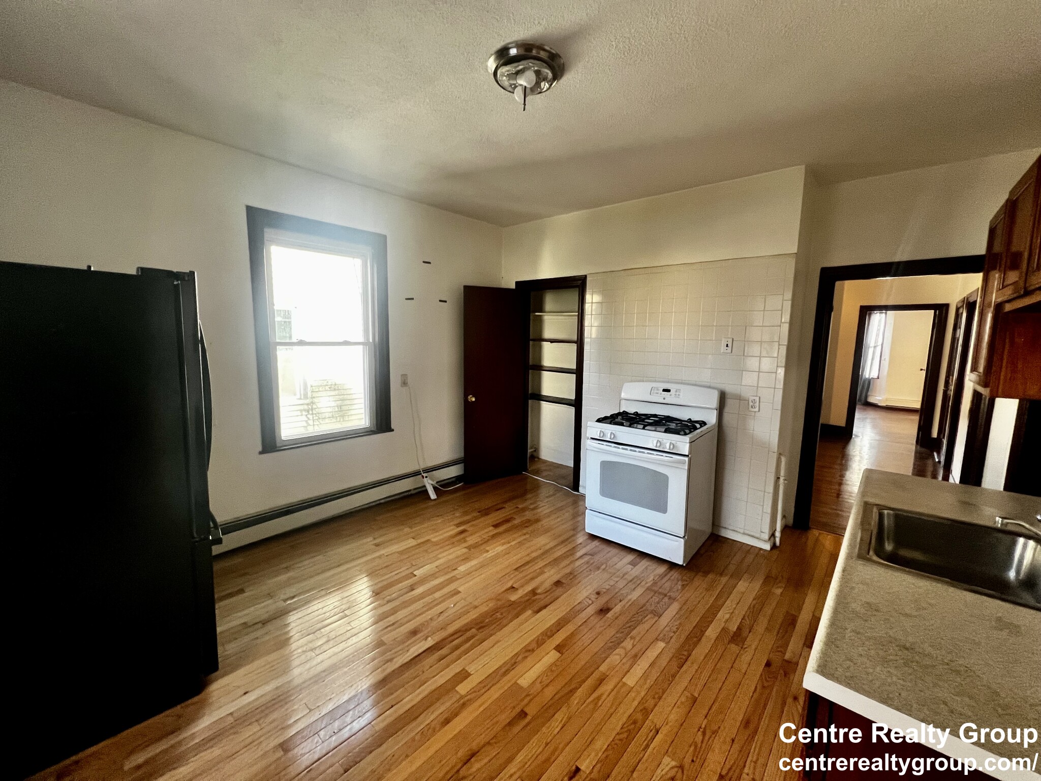 58 Mozart St, Jamaica Plain