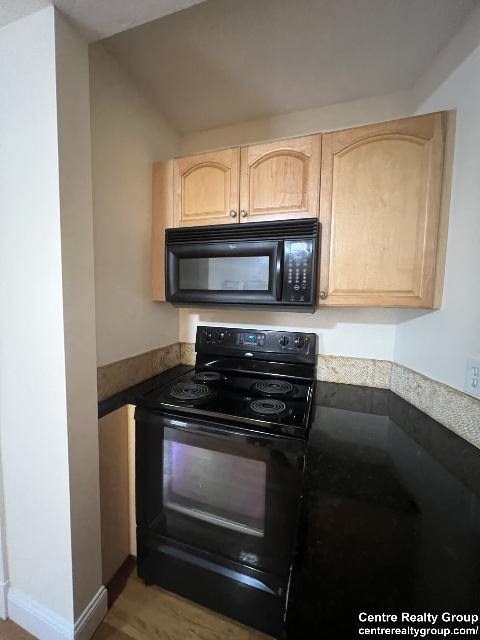 3 bed, 2 bath apartment for rent at 3 Brown St Unit 3, South Side — photo 7 of 20