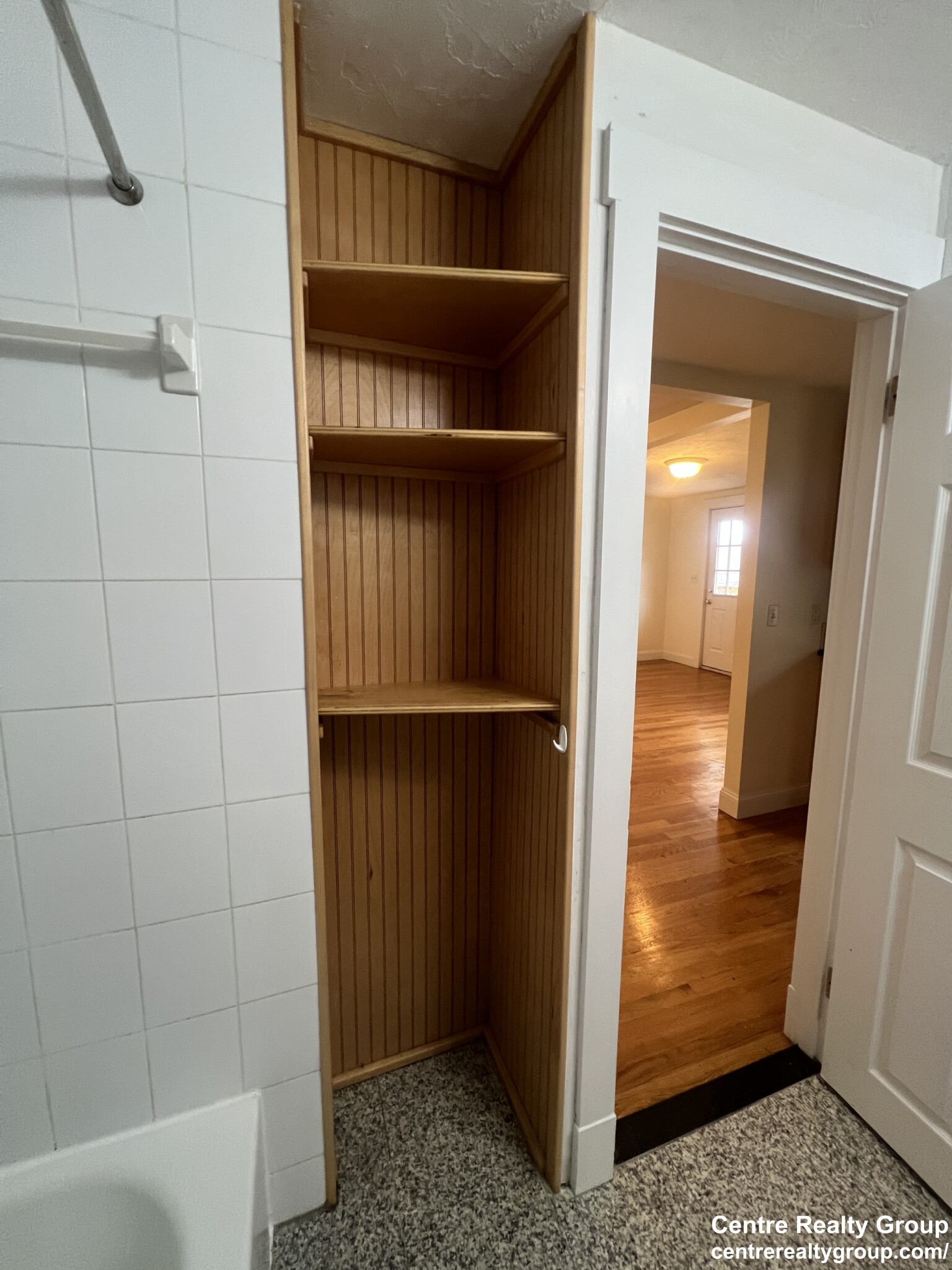 3 bed, 2 bath apartment for rent at 3 Brown St Unit 3, South Side — photo 17 of 20