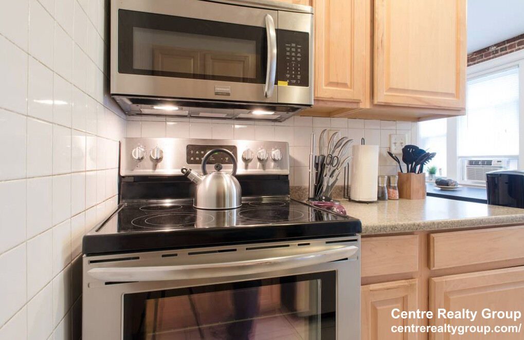 240 Kelton St, Allston