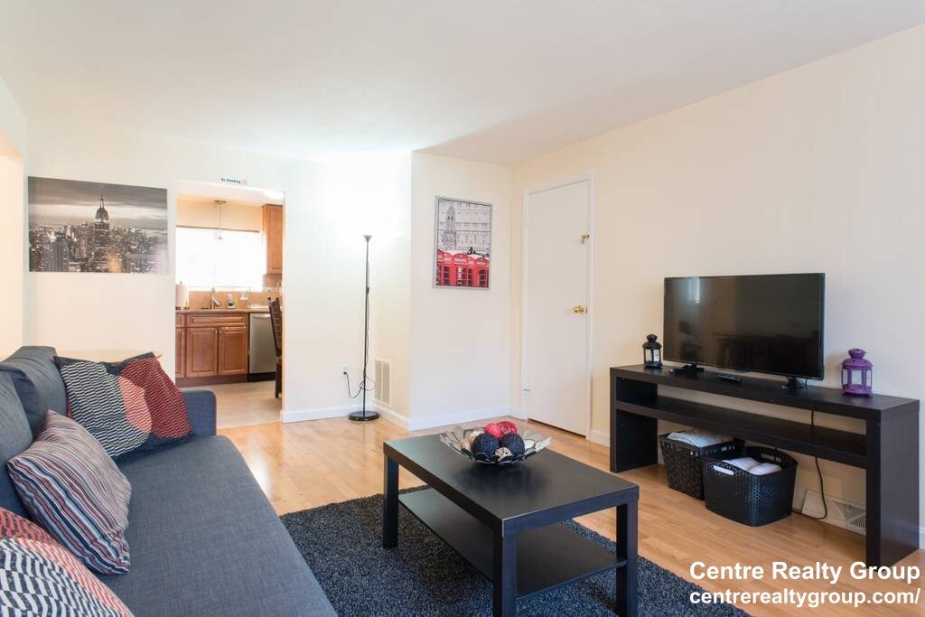 2 bed, 1 bath apartment for rent at 75 Thingvalla Ave Unit 4, Belmont — photo 3 of 10