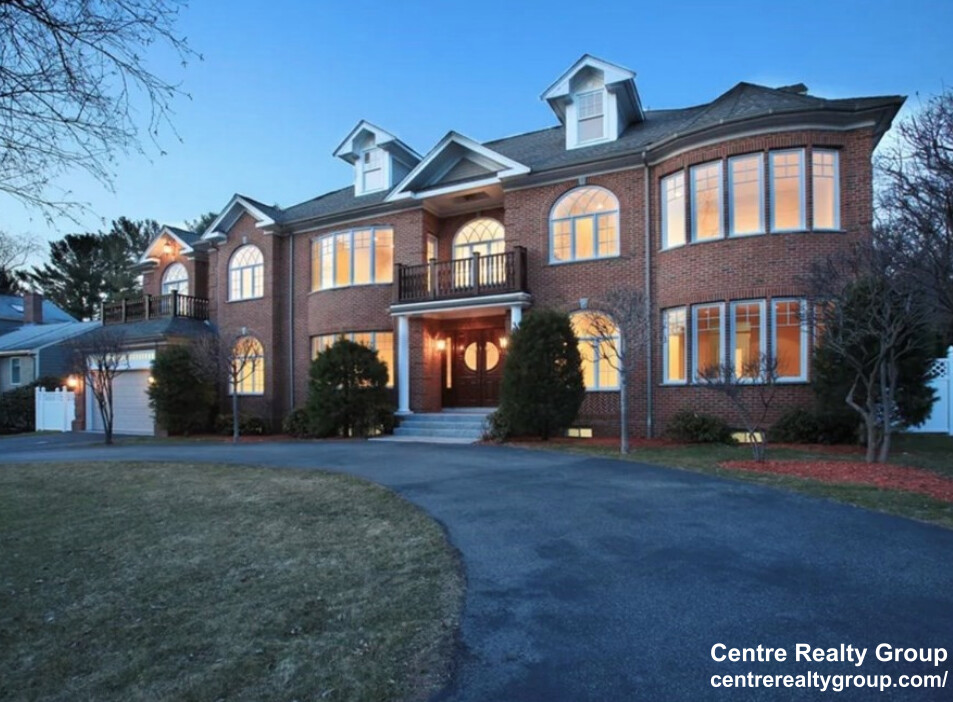 6 bed, 4+ bath apartment for rent at 75 Woodfall Rd Unit 4, Belmont