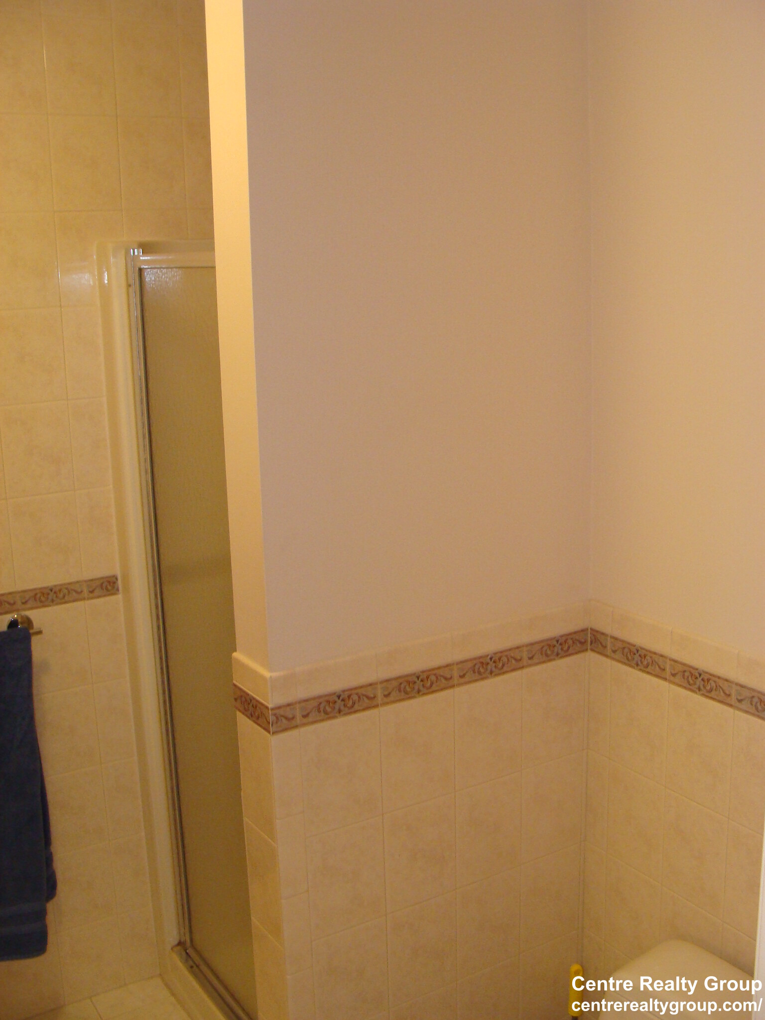 2.5 bed, 2.5 bath apartment for rent at 89 Staniford St Unit 3, Auburndale — photo 2 of 16