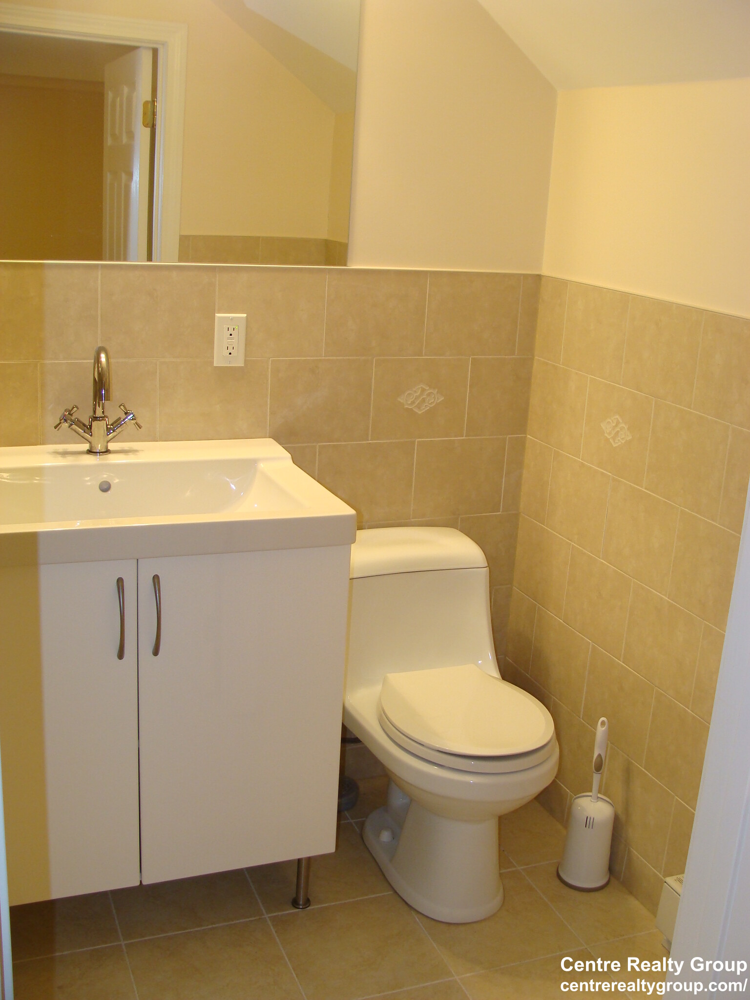 2.5 bed, 2.5 bath apartment for rent at 89 Staniford St Unit 3, Auburndale — photo 11 of 16