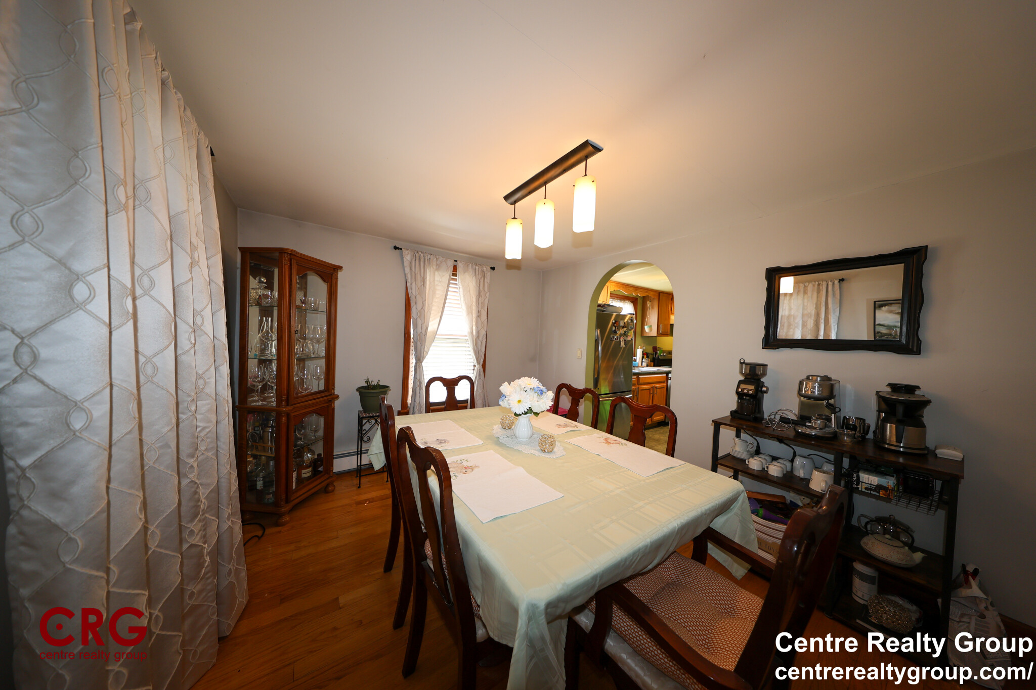 11 Beecher Ter, Newton Center