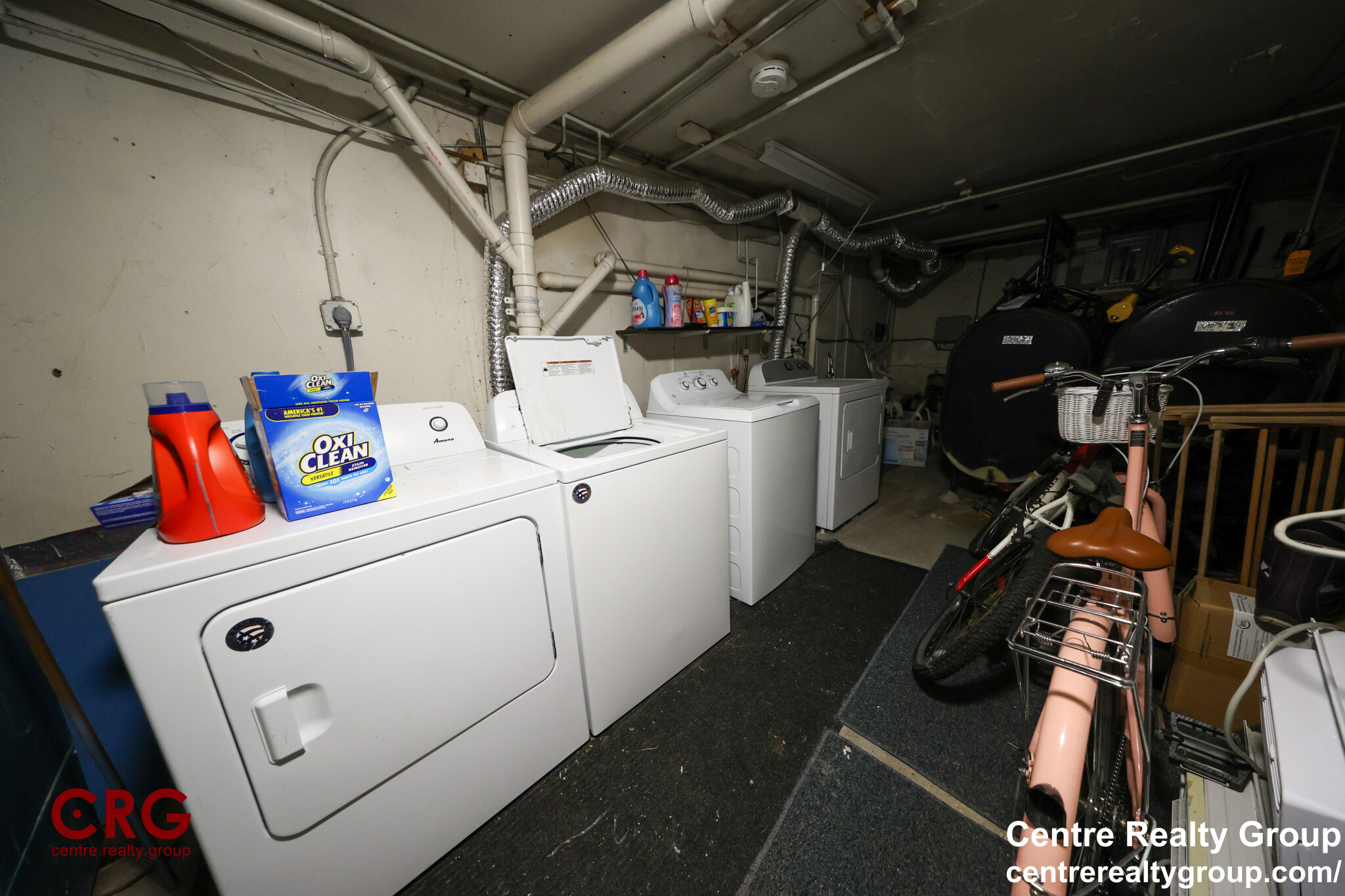 11 Beecher Ter, Newton Center