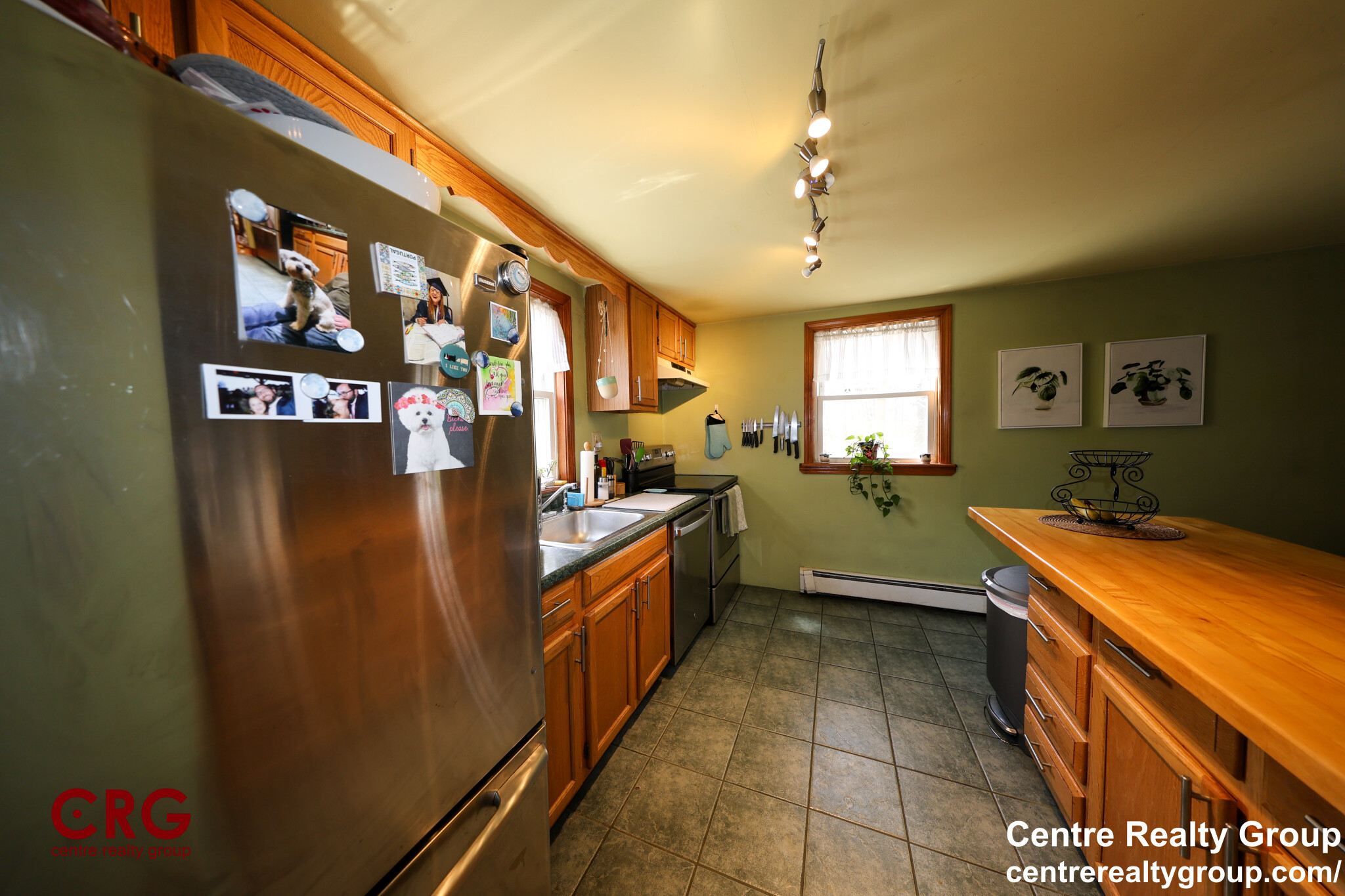 11 Beecher Ter, Newton Center