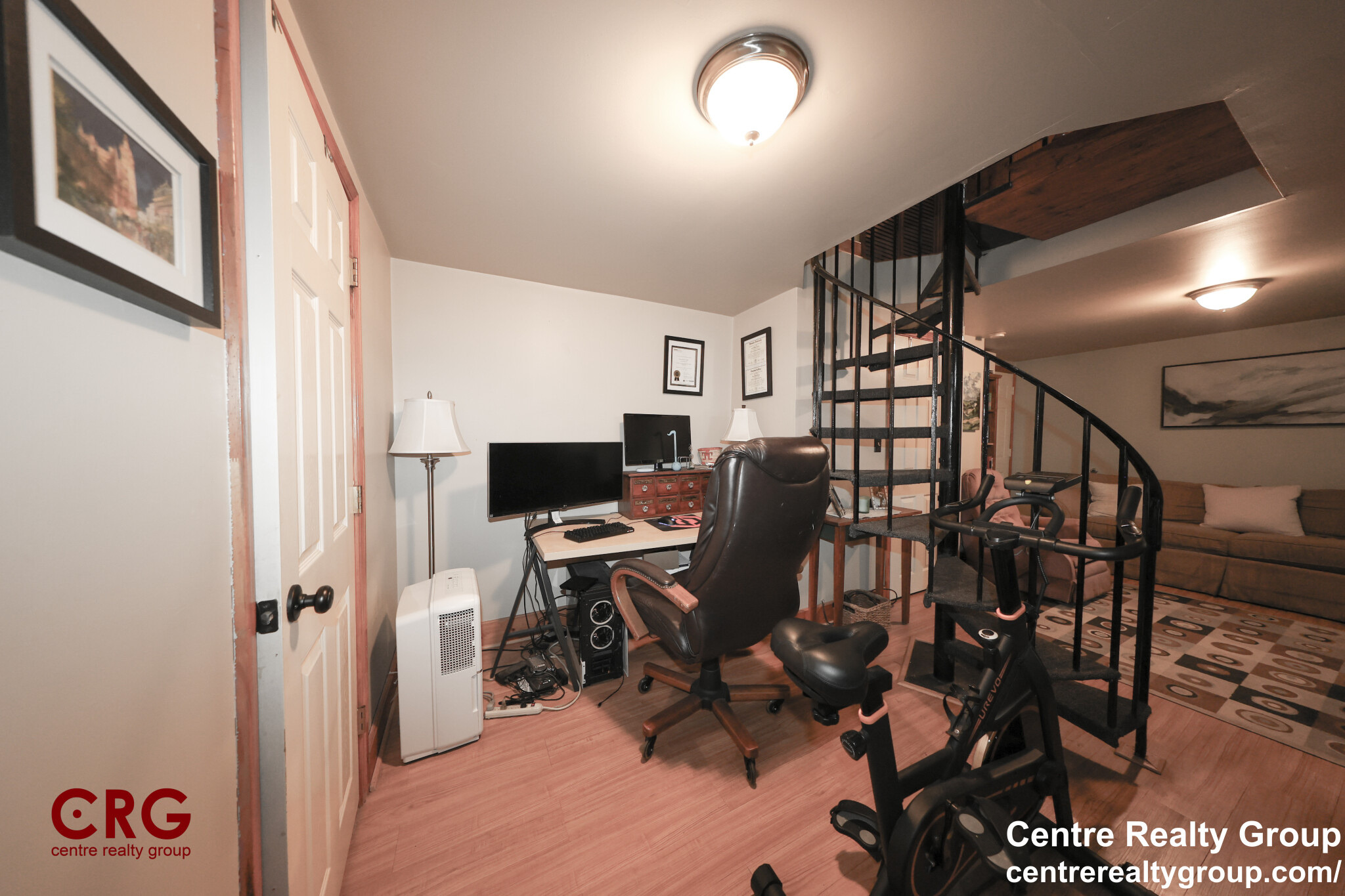 11 Beecher Ter, Newton Center