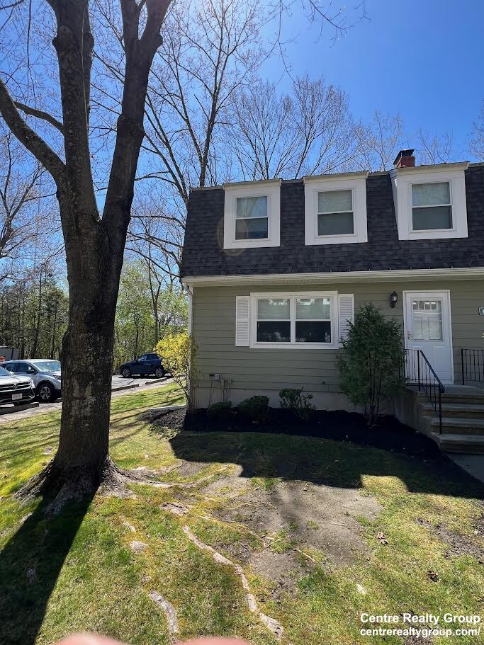 3 bed, 1.5 bath apartment for rent at 69 Saco St Unit 1, Newton Upper Falls
