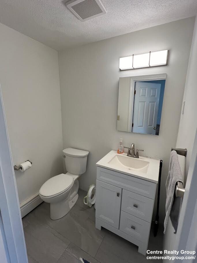 3 bed, 1.5 bath apartment for rent at 69 Saco St Unit 1, Newton Upper Falls — photo 6 of 25