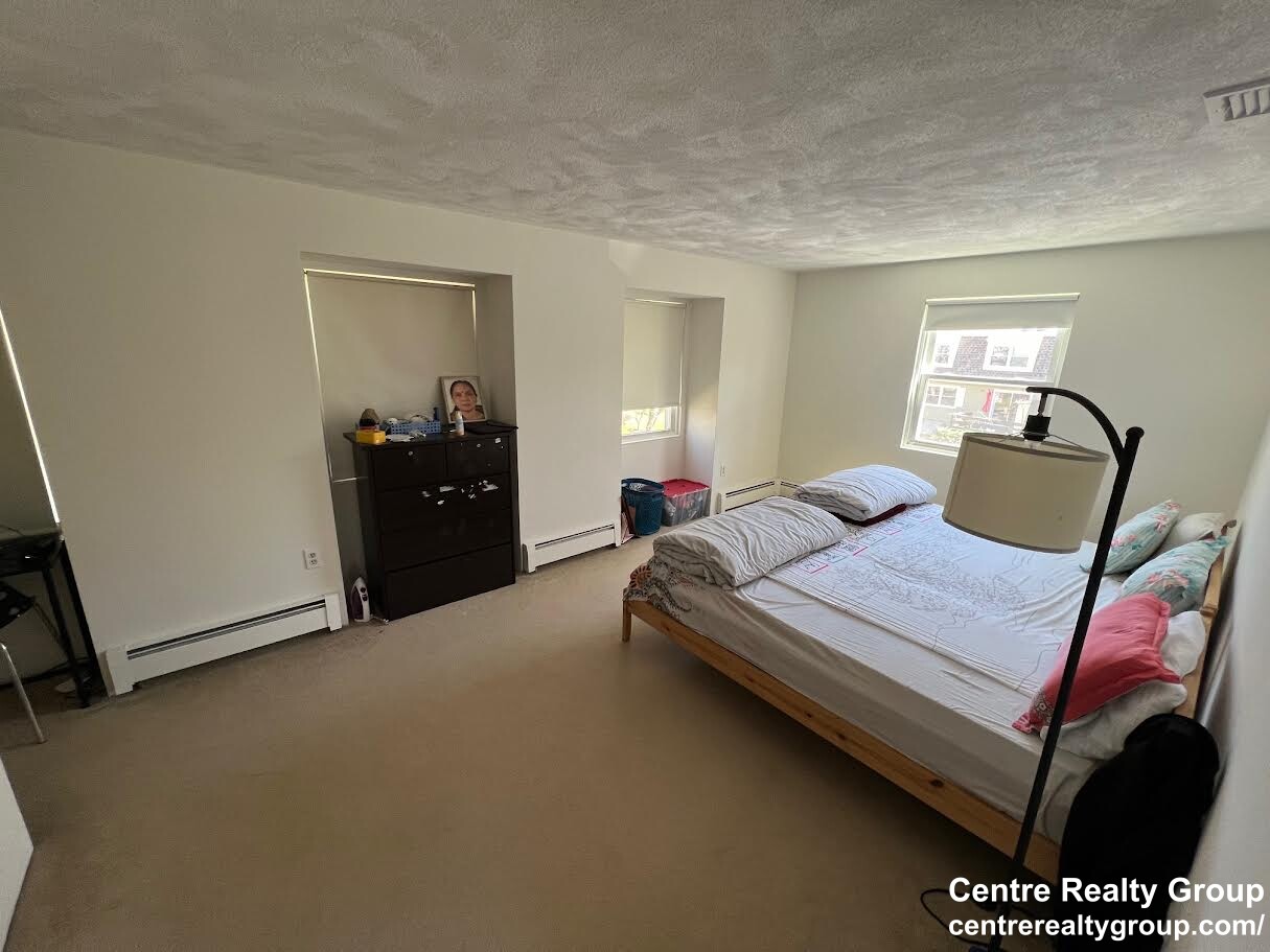 3 bed, 1.5 bath apartment for rent at 69 Saco St Unit 1, Newton Upper Falls — photo 4 of 25