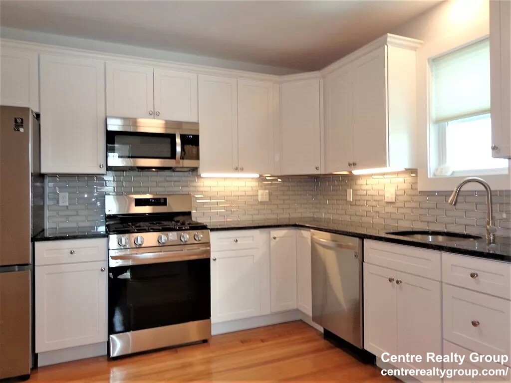 1 bed, 1 bath apartment for rent at 79 Washington Ave Unit 1, South Side — photo 2 of 13
