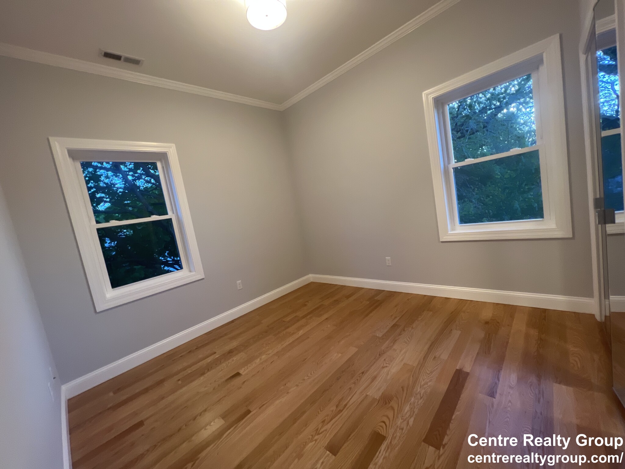 4 bed, 3.5 bath apartment for rent at 83 Parmenter Rd Unit 1, South Side — photo 7 of 26