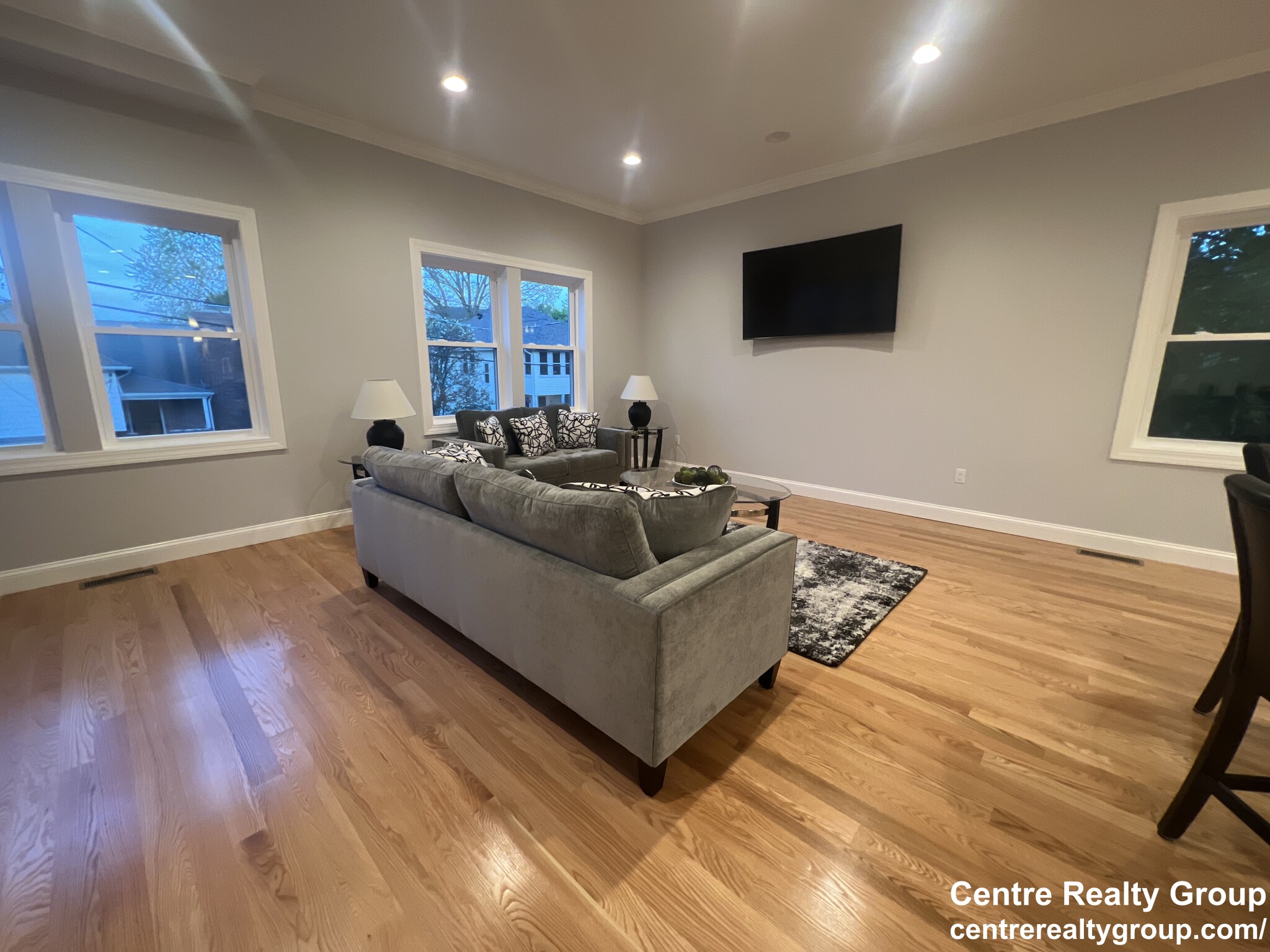 4 bed, 3.5 bath apartment for rent at 83 Parmenter Rd Unit 1, South Side — photo 16 of 26