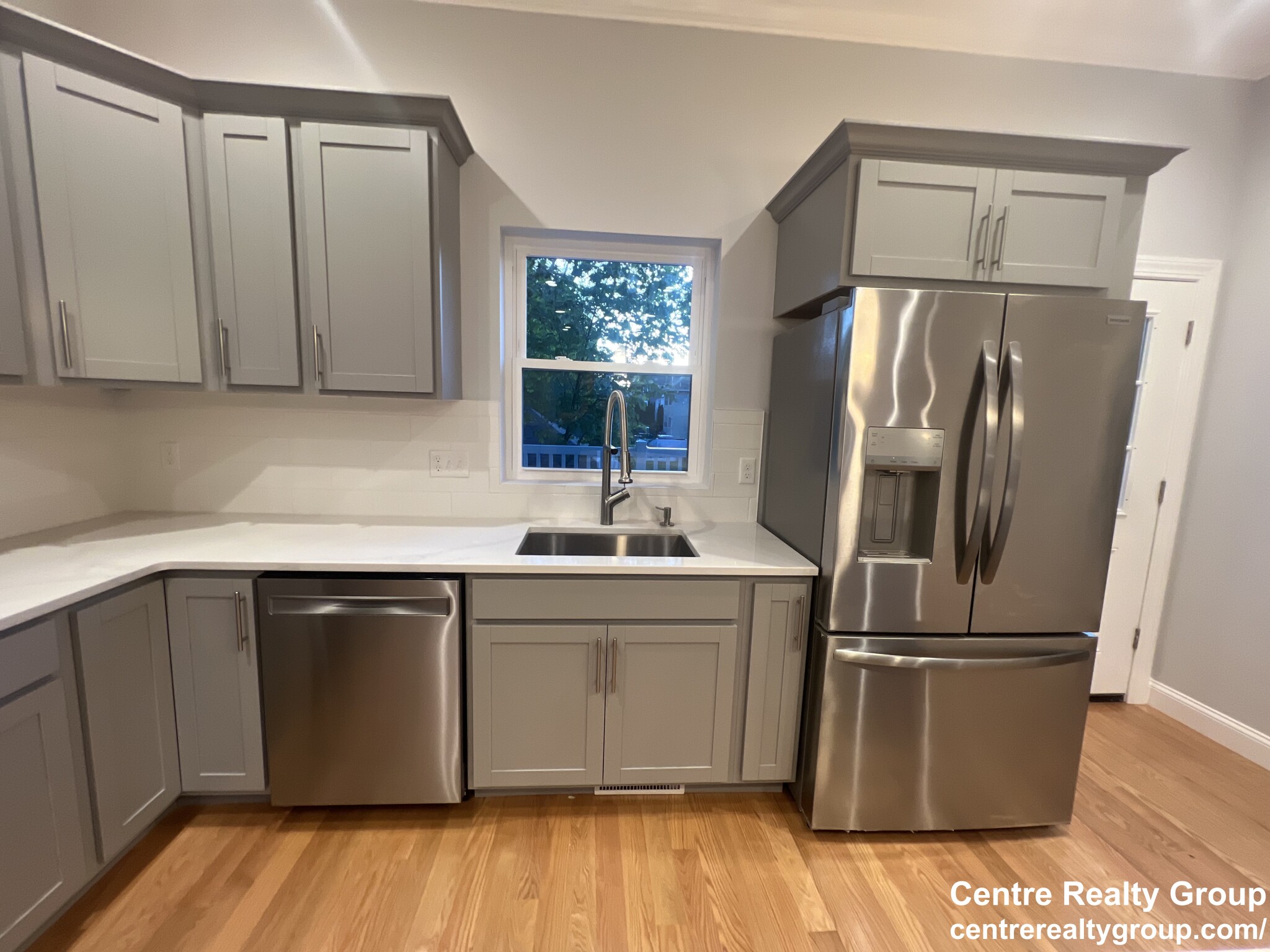 4 bed, 3.5 bath apartment for rent at 83 Parmenter Rd Unit 1, South Side — photo 13 of 26