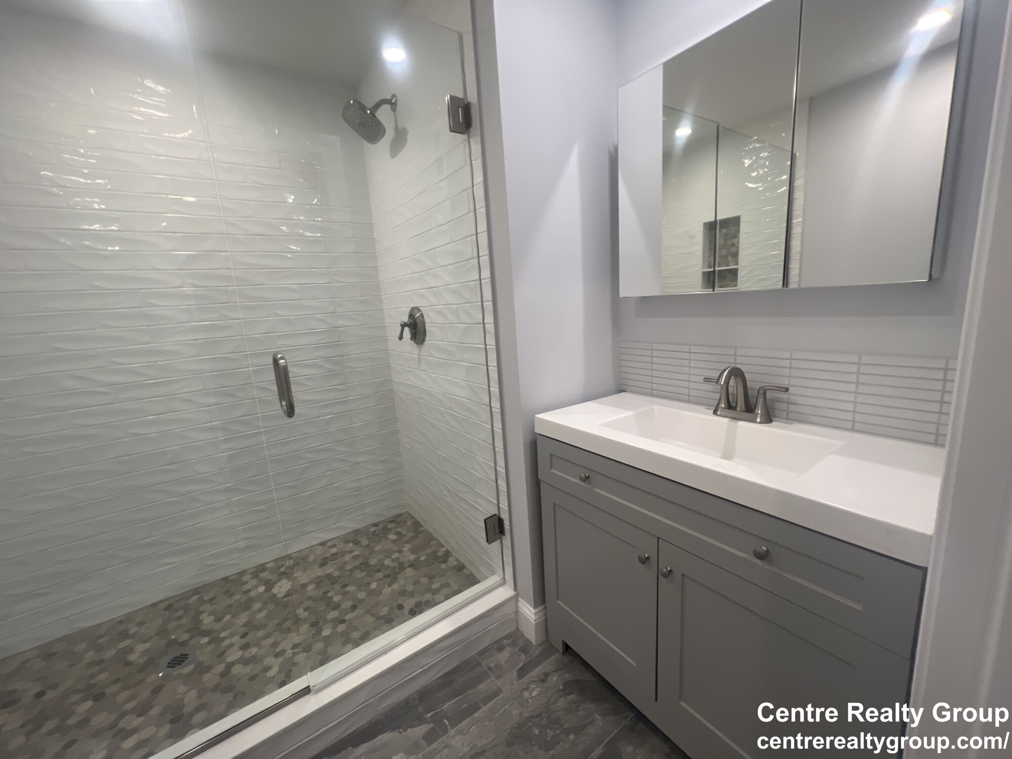 4 bed, 3.5 bath apartment for rent at 83 Parmenter Rd Unit 1, South Side — photo 19 of 26