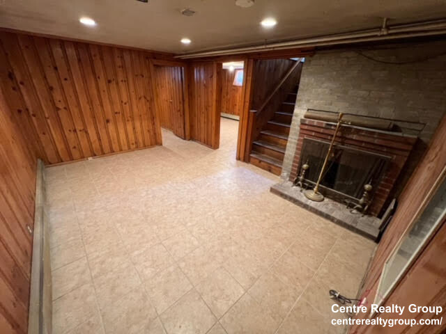 3 bed, 2 bath apartment for rent at 207 Cherry St Unit 1, West Newton — photo 5 of 22