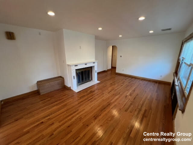 3 bed, 2 bath apartment for rent at 207 Cherry St Unit 1, West Newton — photo 12 of 22