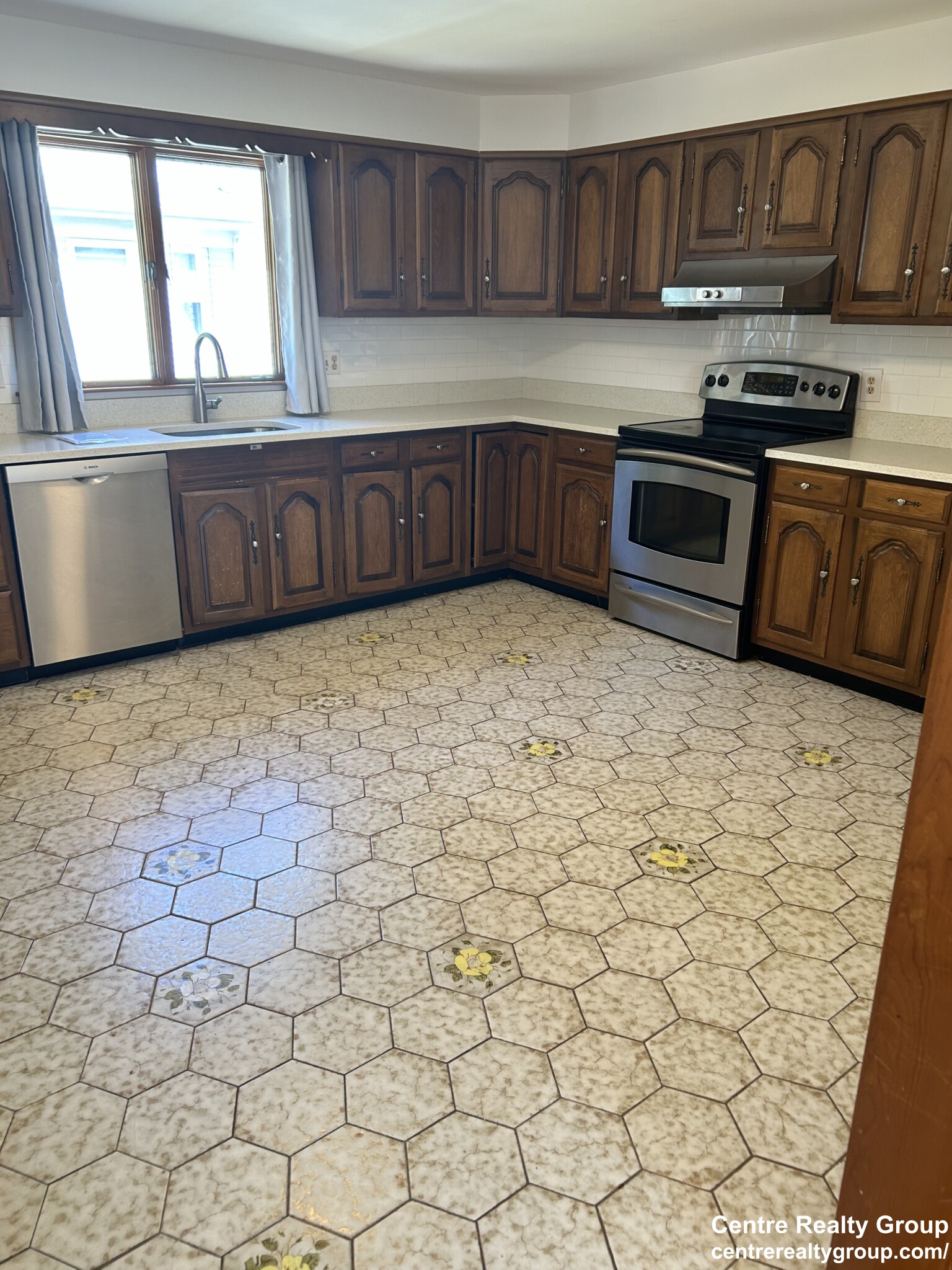 2 bed, 1 bath apartment for rent at 26 Broadway Unit 2, Nonantum — photo 2 of 8