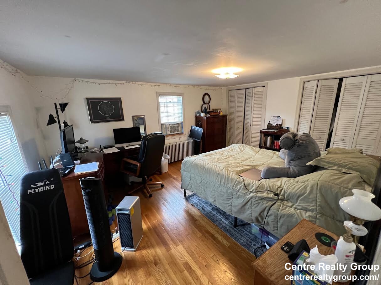 1.5 bed, 1 bath apartment for rent at 128 Derby St Unit 1, West Newton — photo 7 of 11