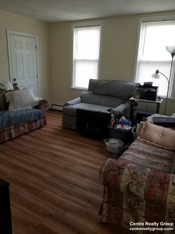 1 bed, 1 bath apartment for rent at 49 Harvard St Unit A, Banks Square — photo 3 of 3