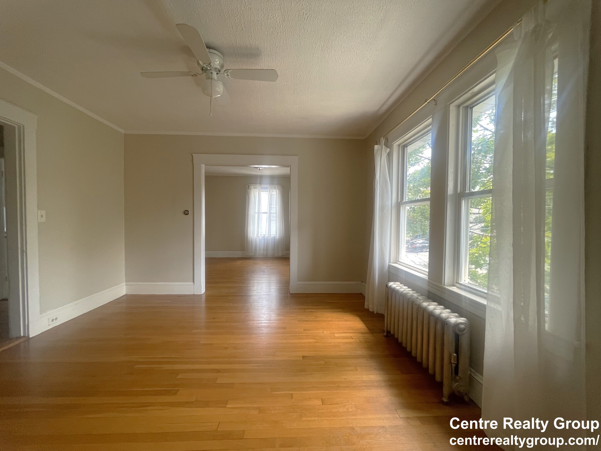 1.5 bed, 1 bath apartment for rent at 10 Derby St Unit 2f, South Side — photo 2 of 5