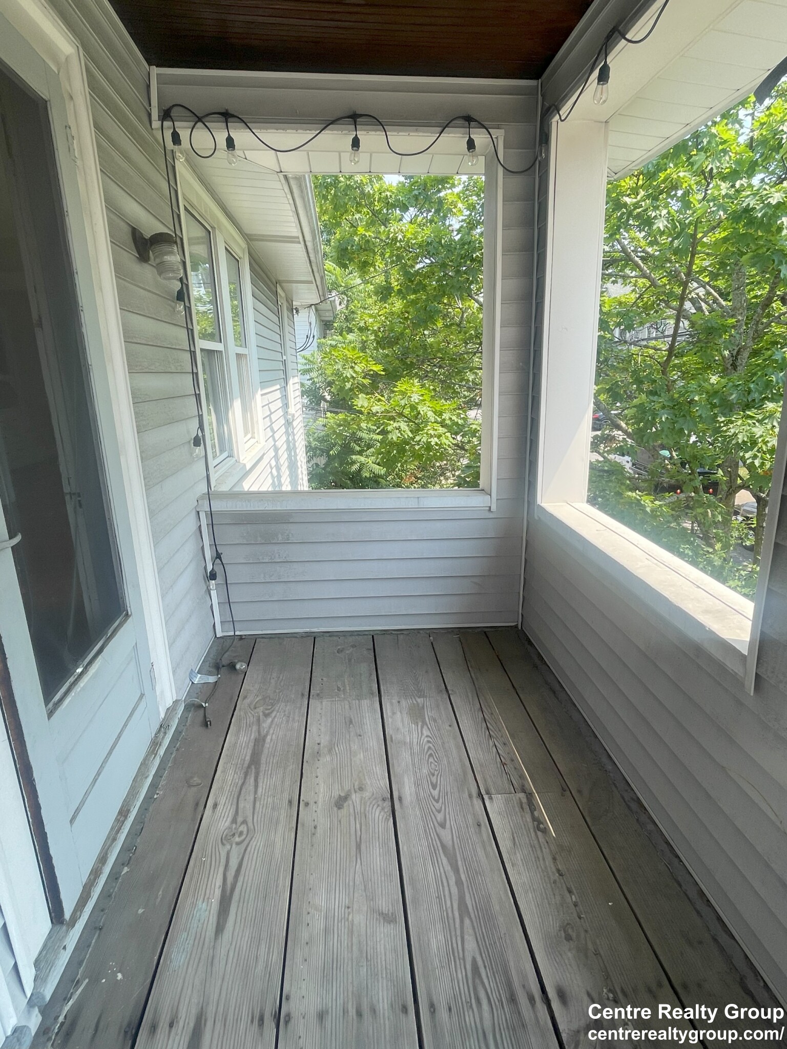 1.5 bed, 1 bath apartment for rent at 10 Derby St Unit 2f, South Side — photo 5 of 5