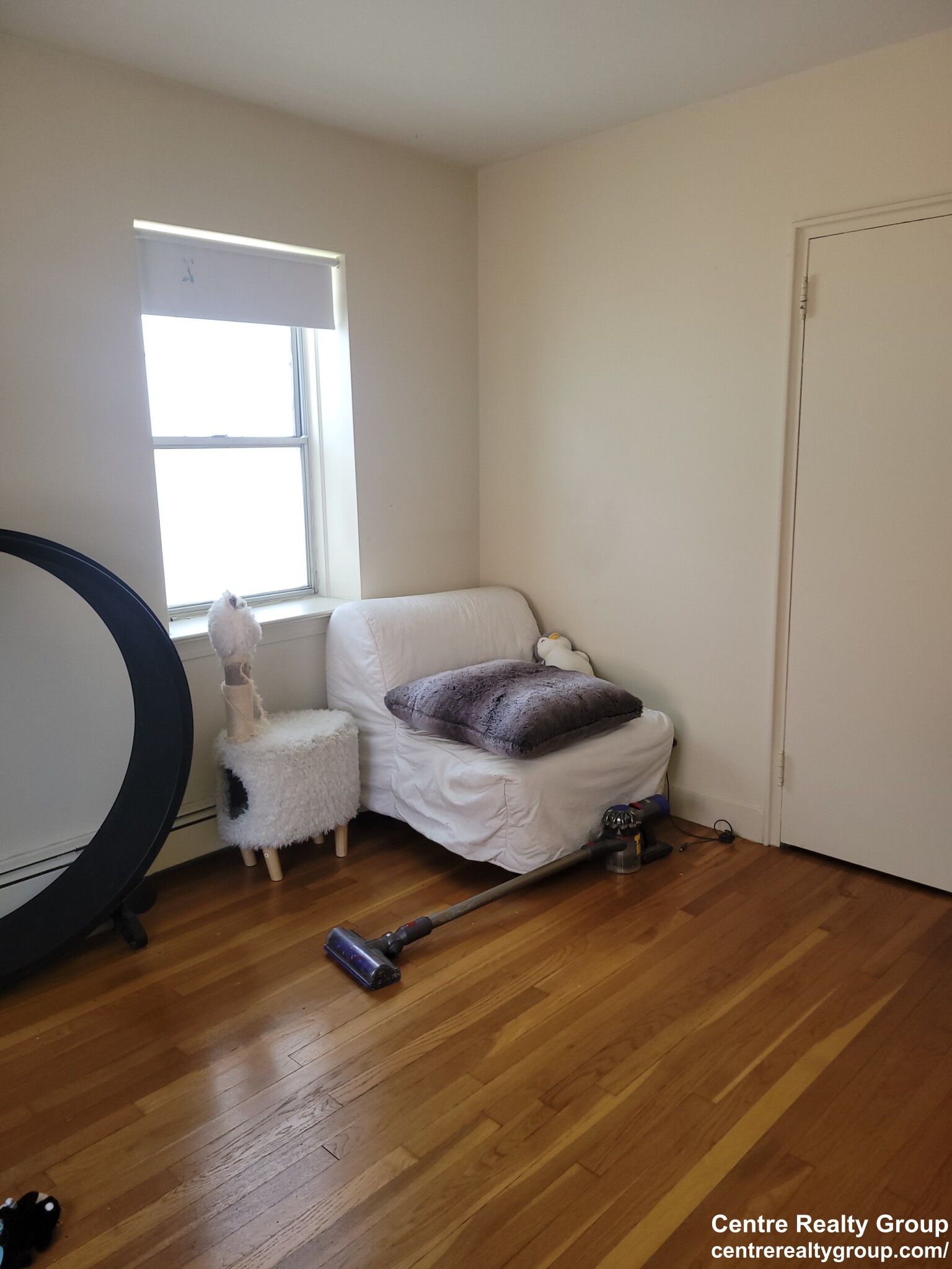 2 bed, 1 bath apartment for rent at 483 Centre St Unit 2, Newton Corner — photo 7 of 10