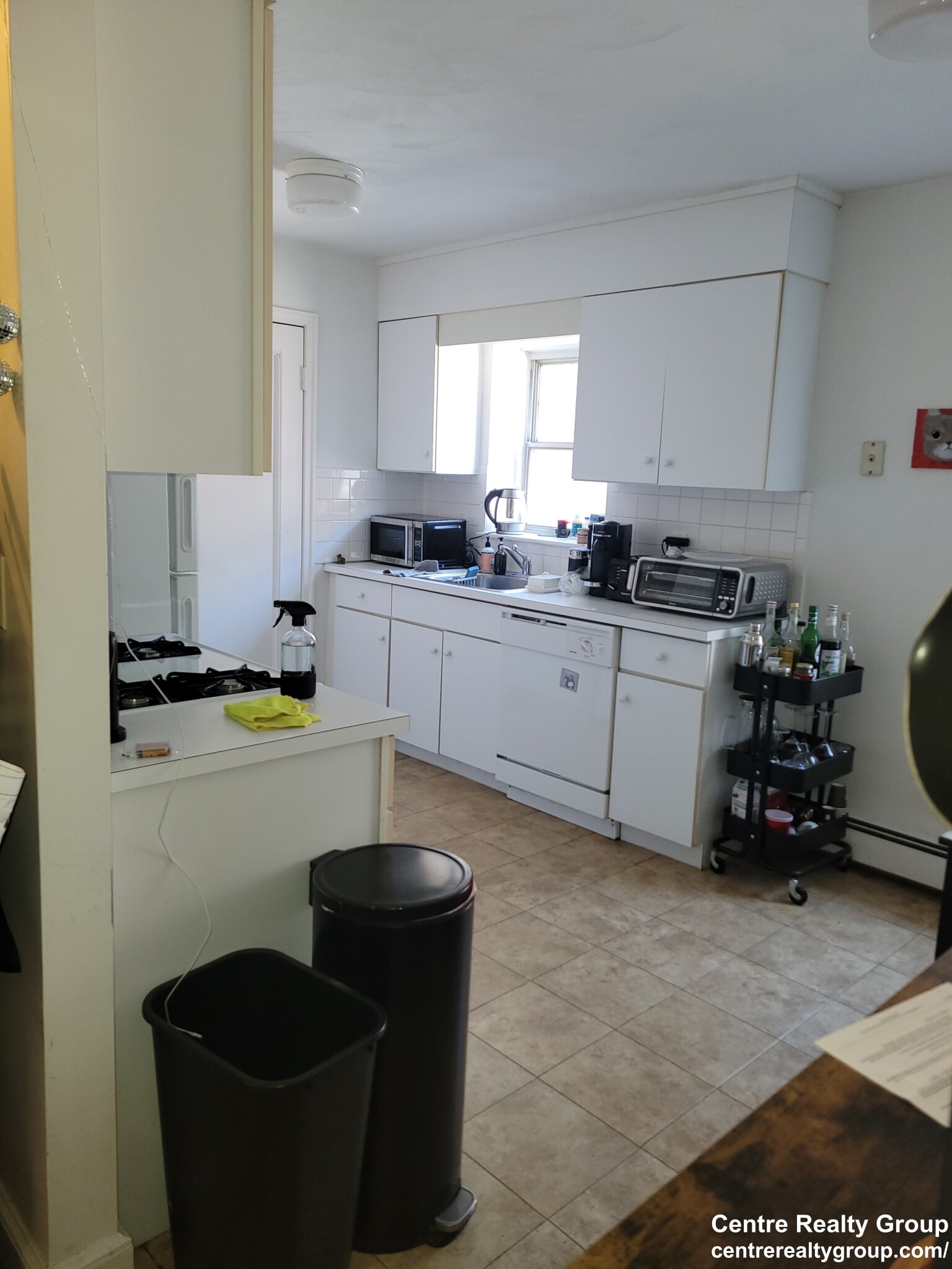 2 bed, 1 bath apartment for rent at 483 Centre St Unit 2, Newton Corner — photo 4 of 10