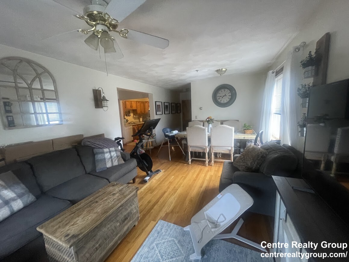 1.5 bed, 1 bath apartment for rent at 195 Newton St Unit 3a, Waltham — photo 1 of 6