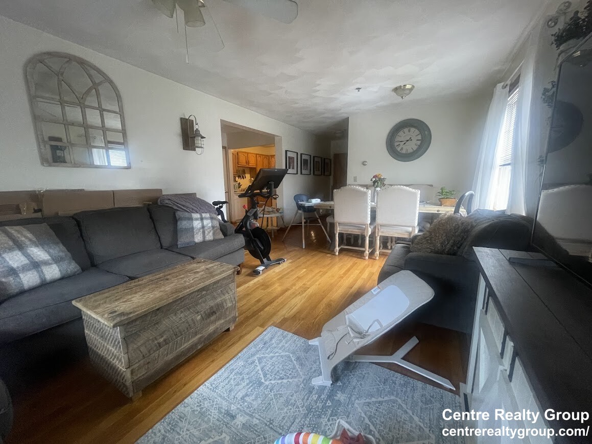 1.5 bed, 1 bath apartment for rent at 197 Newton St Unit 1, South Side — photo 18 of 21