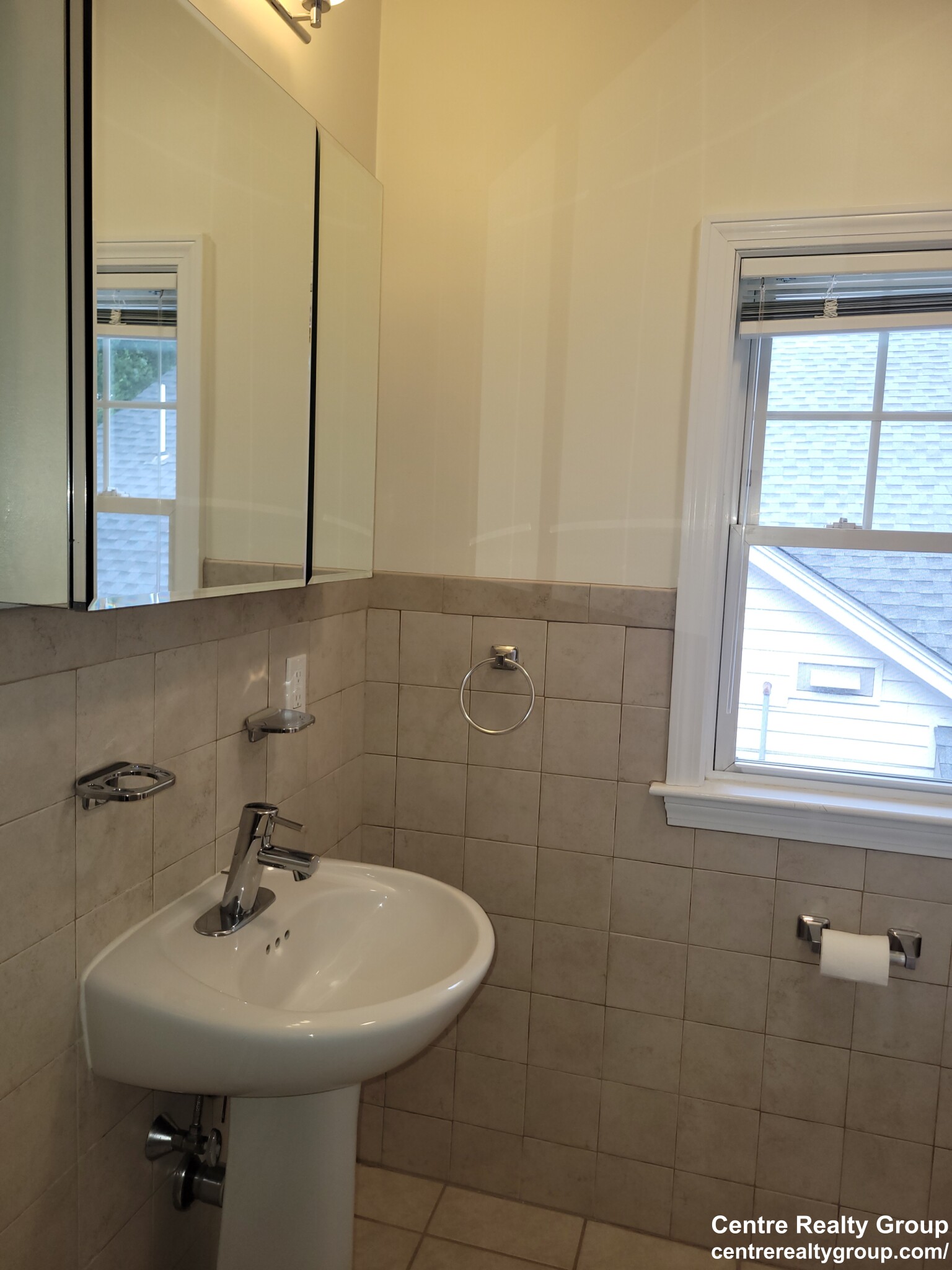 3 bed, 1.5 bath apartment for rent at 45 Jackson St Unit 1, Thompsonville — photo 11 of 41