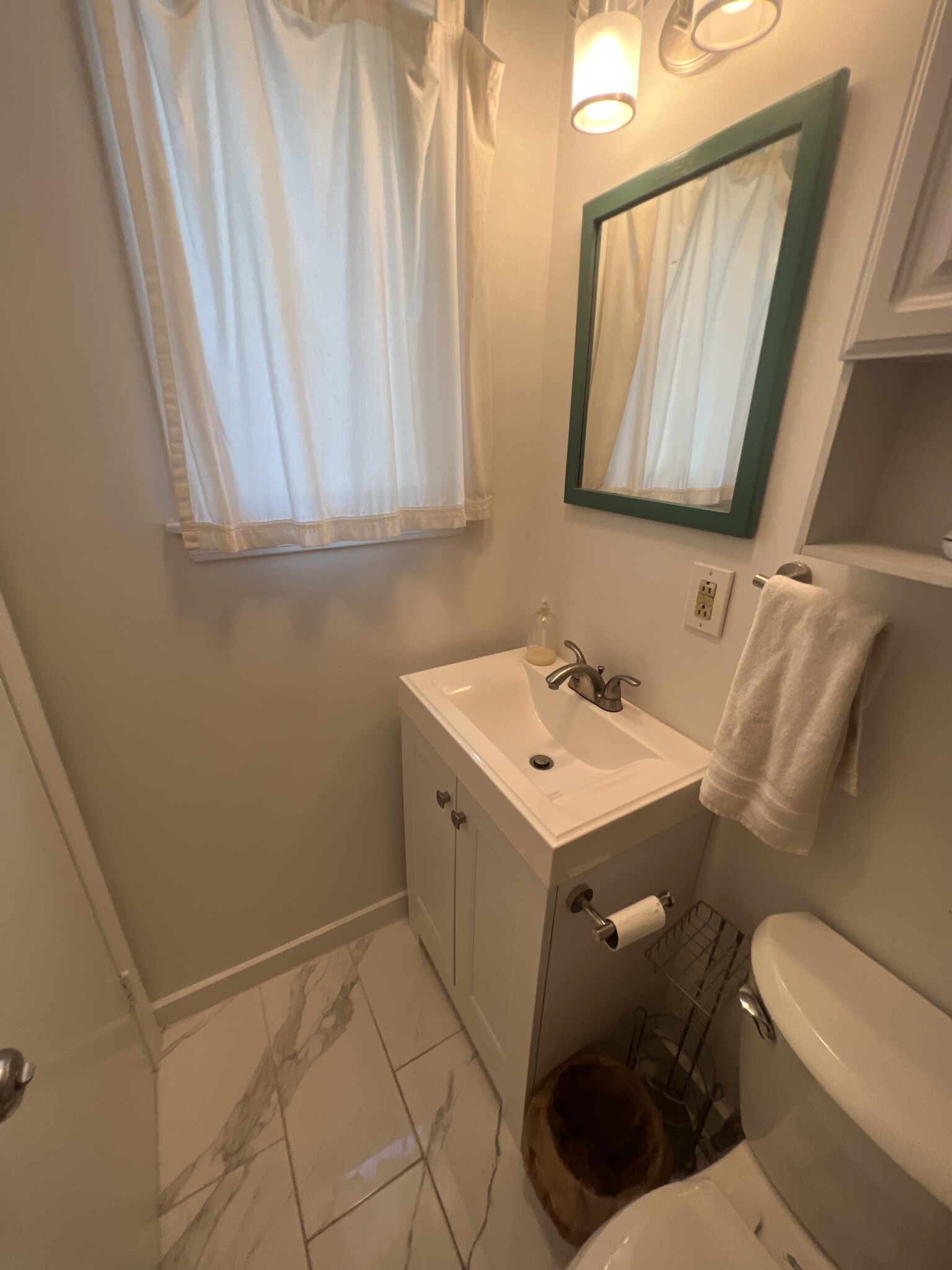 4 bed, 2 bath apartment for rent at 51 Bacon St Unit 1, Banks Square — photo 3 of 25