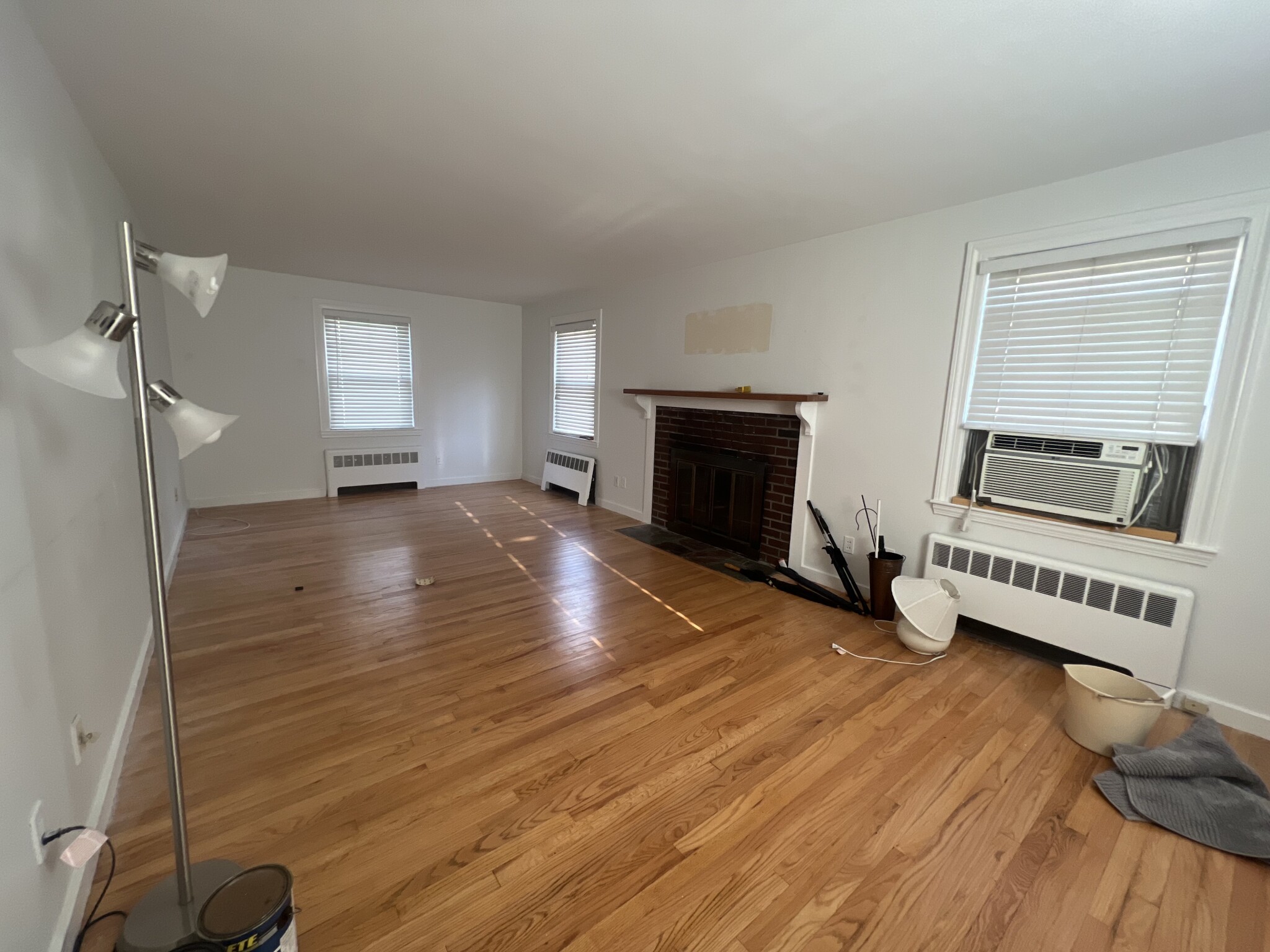 4 bed, 2 bath apartment for rent at 51 Bacon St Unit 1, Banks Square — photo 5 of 25
