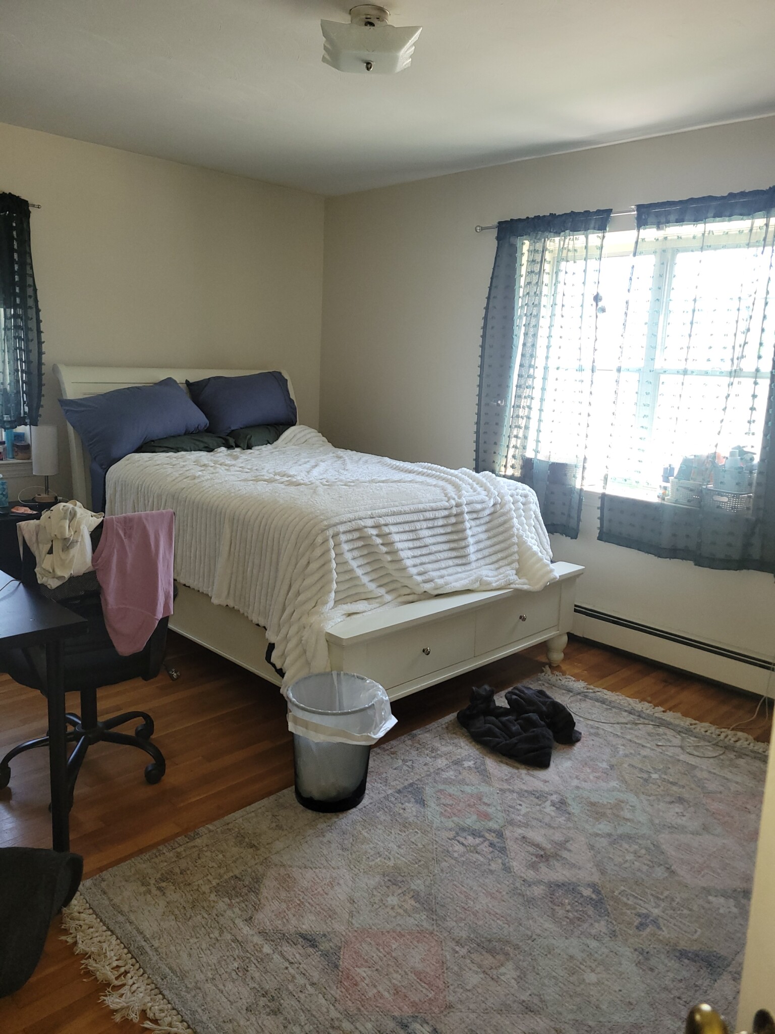 2 bed, 1 bath apartment for rent at 497 Centre St Unit 2, Newton Corner — photo 10 of 10