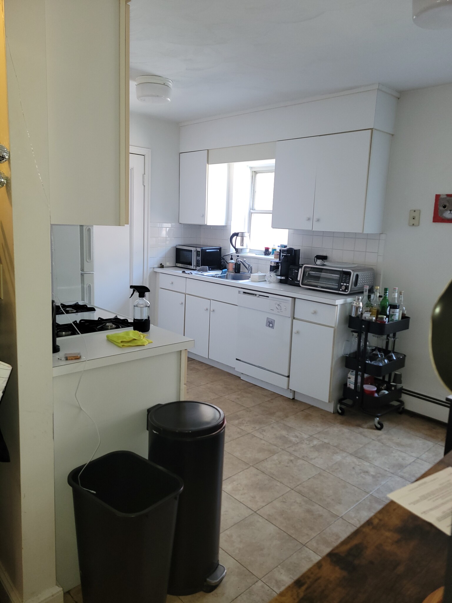 2 bed, 1 bath apartment for rent at 497 Centre St Unit 2, Newton Corner — photo 2 of 10