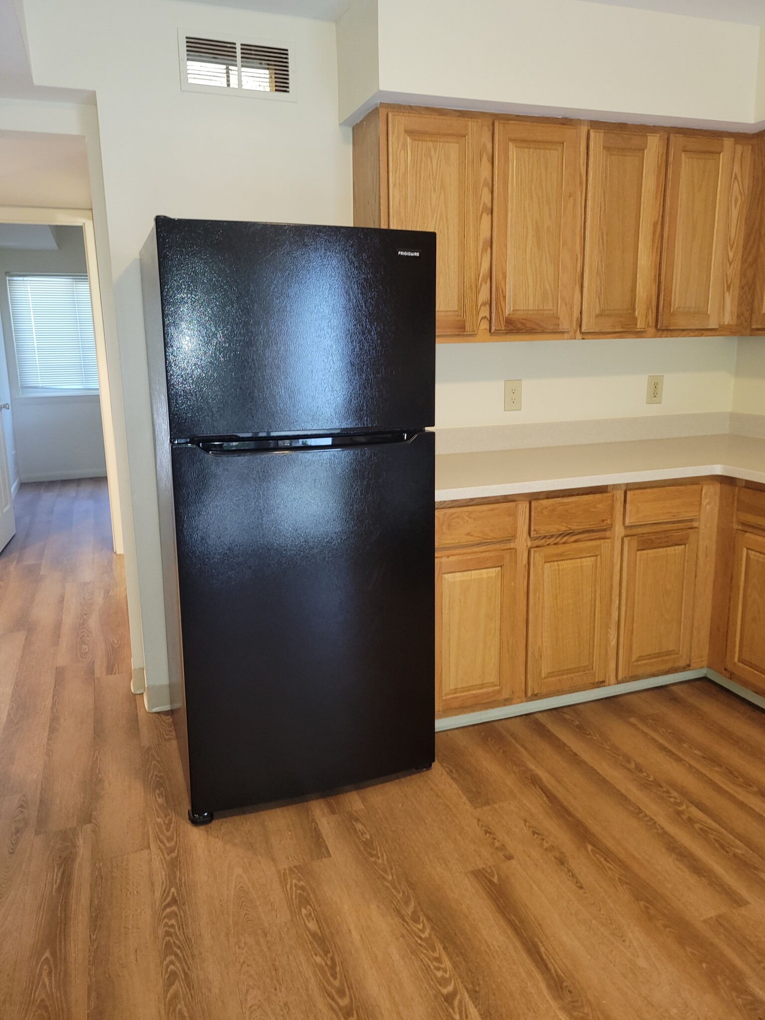 3 bed, 2.5 bath apartment for rent at 54 Hamlet St Unit 1, Thompsonville — photo 2 of 23