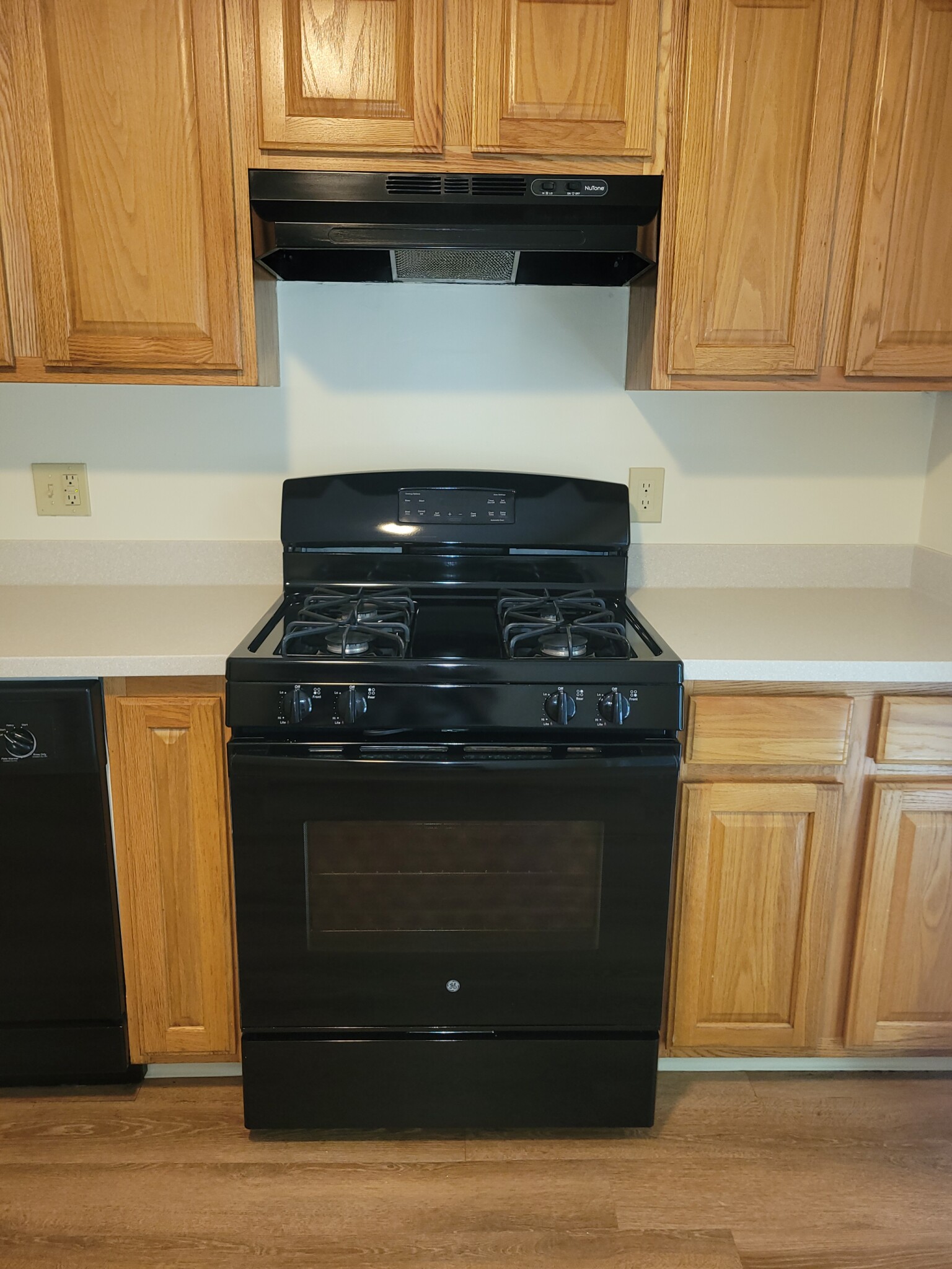 3 bed, 2.5 bath apartment for rent at 54 Hamlet St Unit 1, Thompsonville — photo 4 of 23