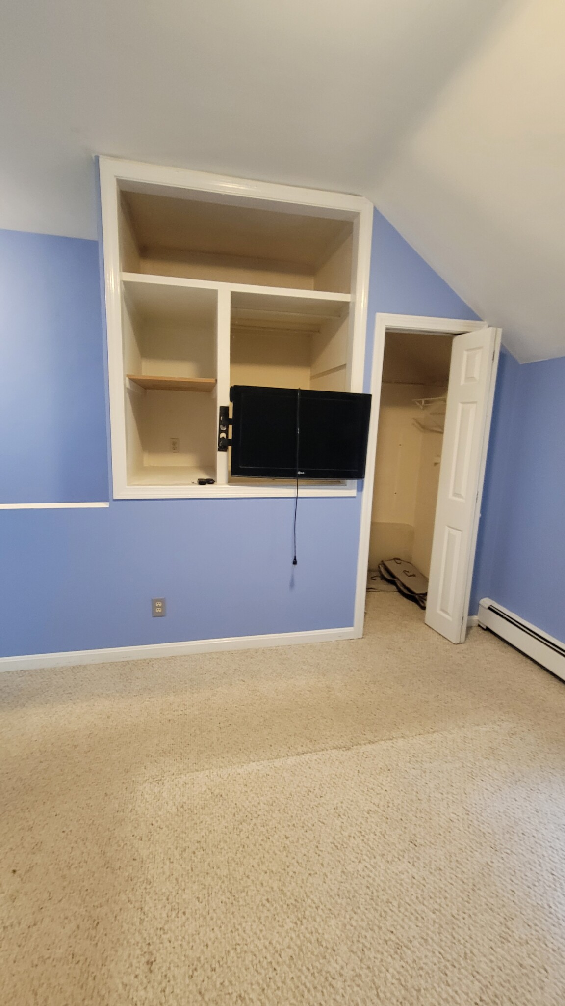 7 Cheever Ct, East Boston