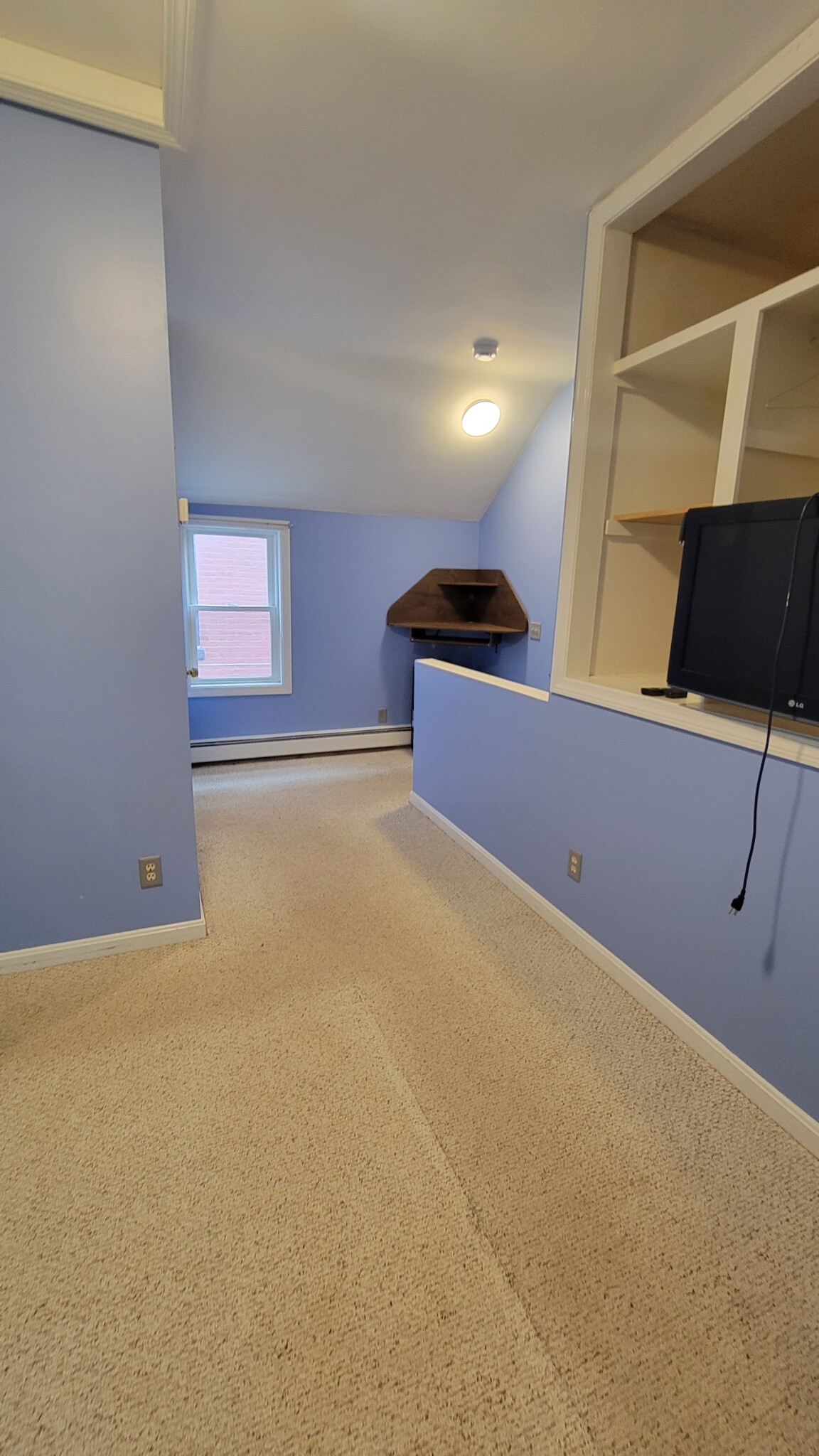 7 Cheever Ct, East Boston