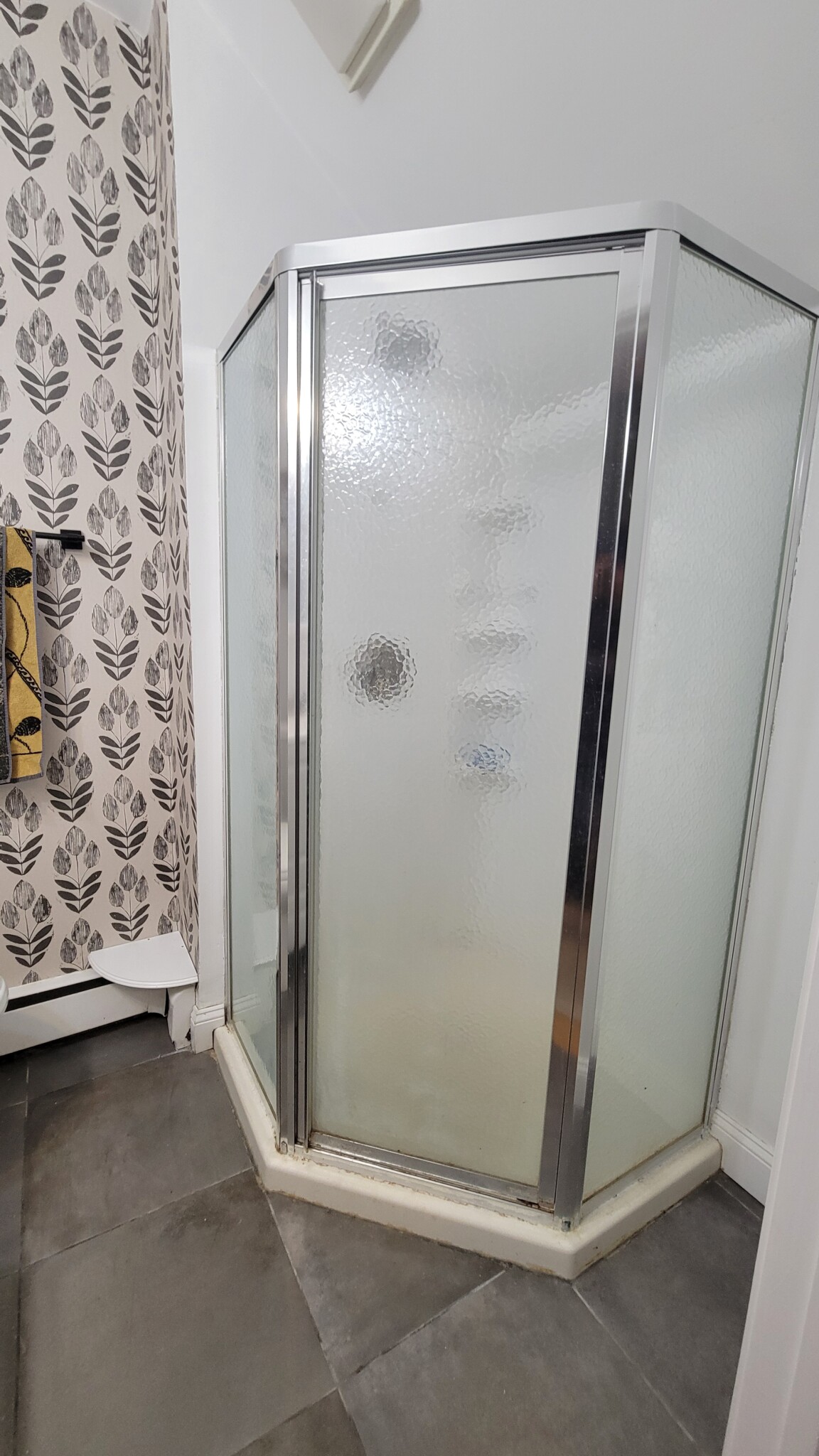 7 Cheever Ct, East Boston