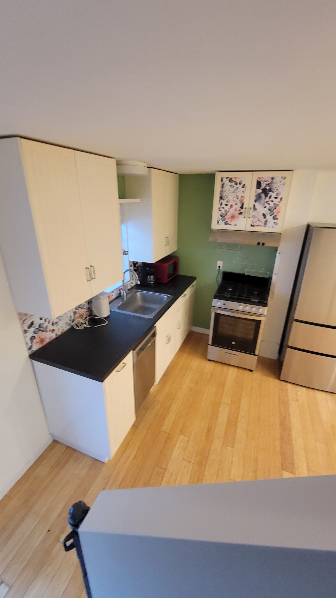 7 Cheever Ct, East Boston