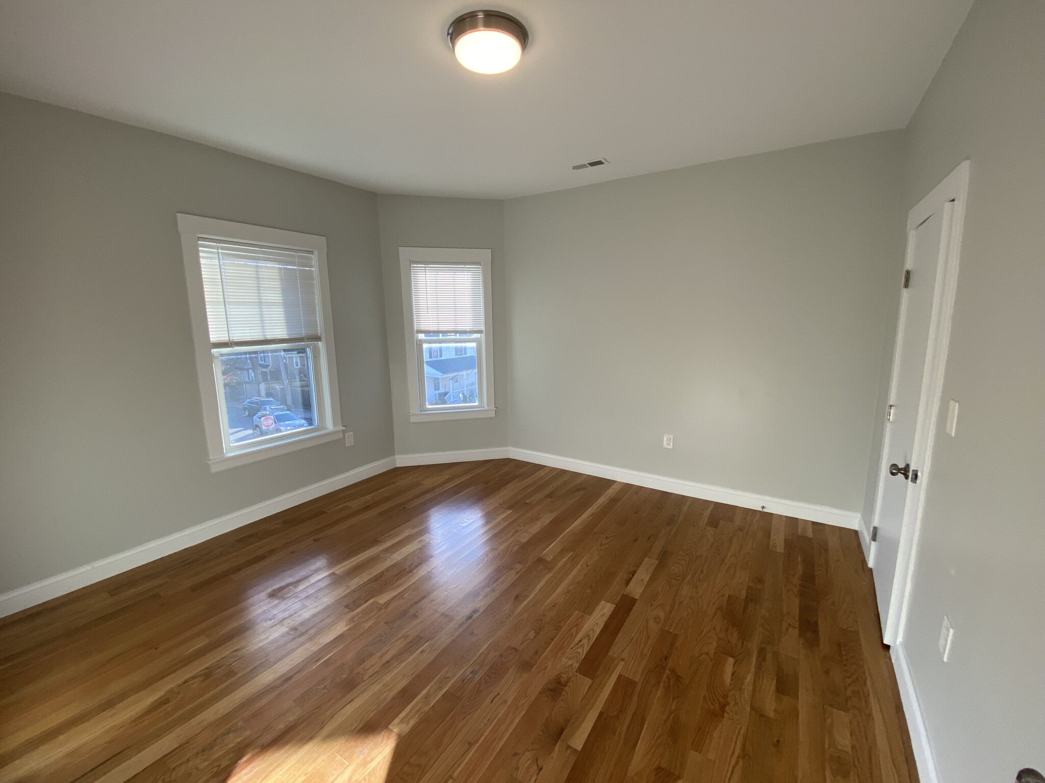 551 Park St, Dorchester