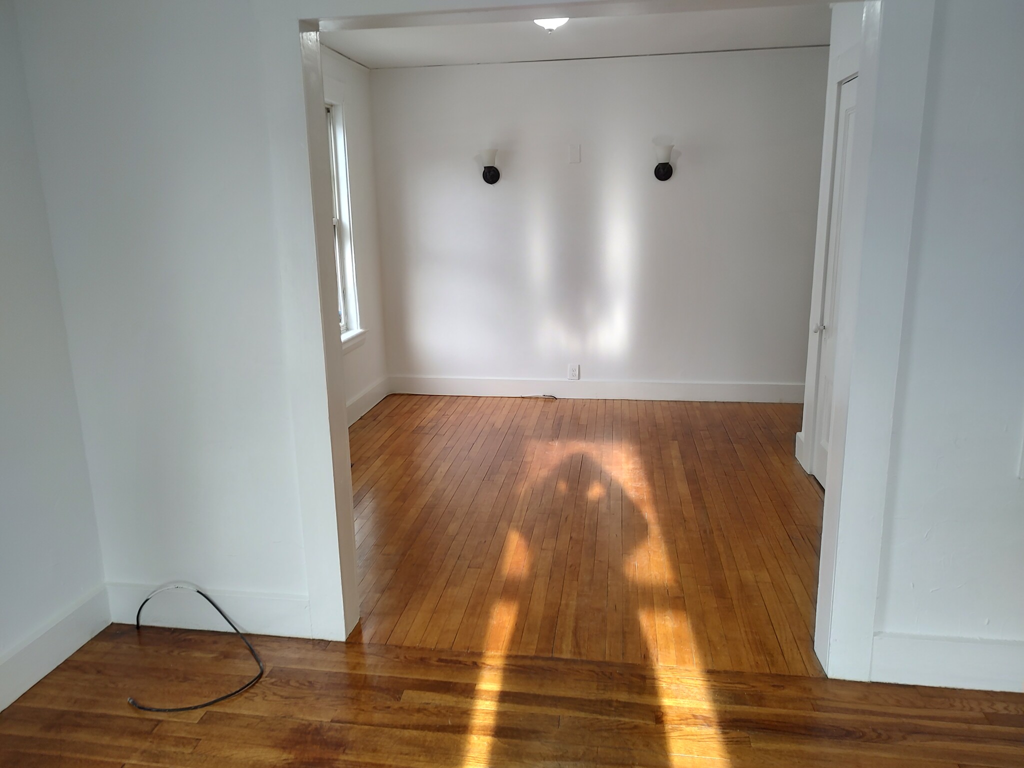 14 Elliot Ter, Newton Upper Falls